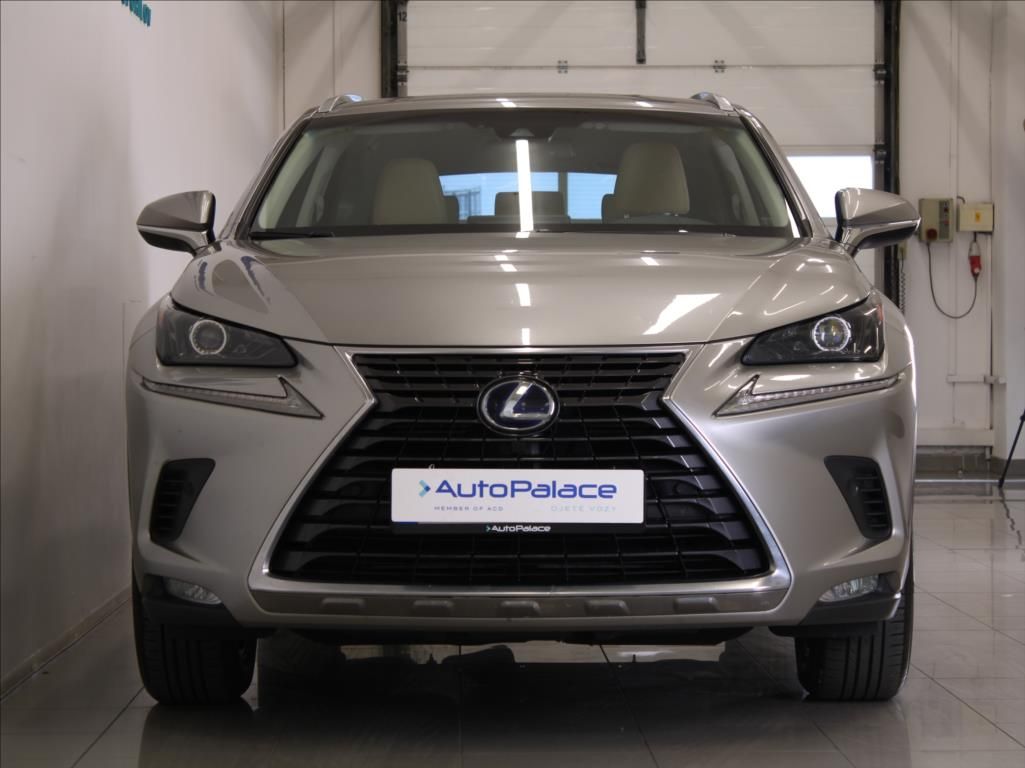 Lexus NX 300h, 2,5 Hybrid AWD Prestige ČR  NX - fotka 2