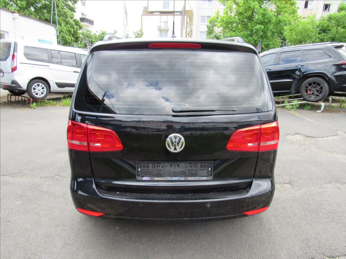 Volkswagen Touran, 2,0 TDI 103kW DSG - fotka 5