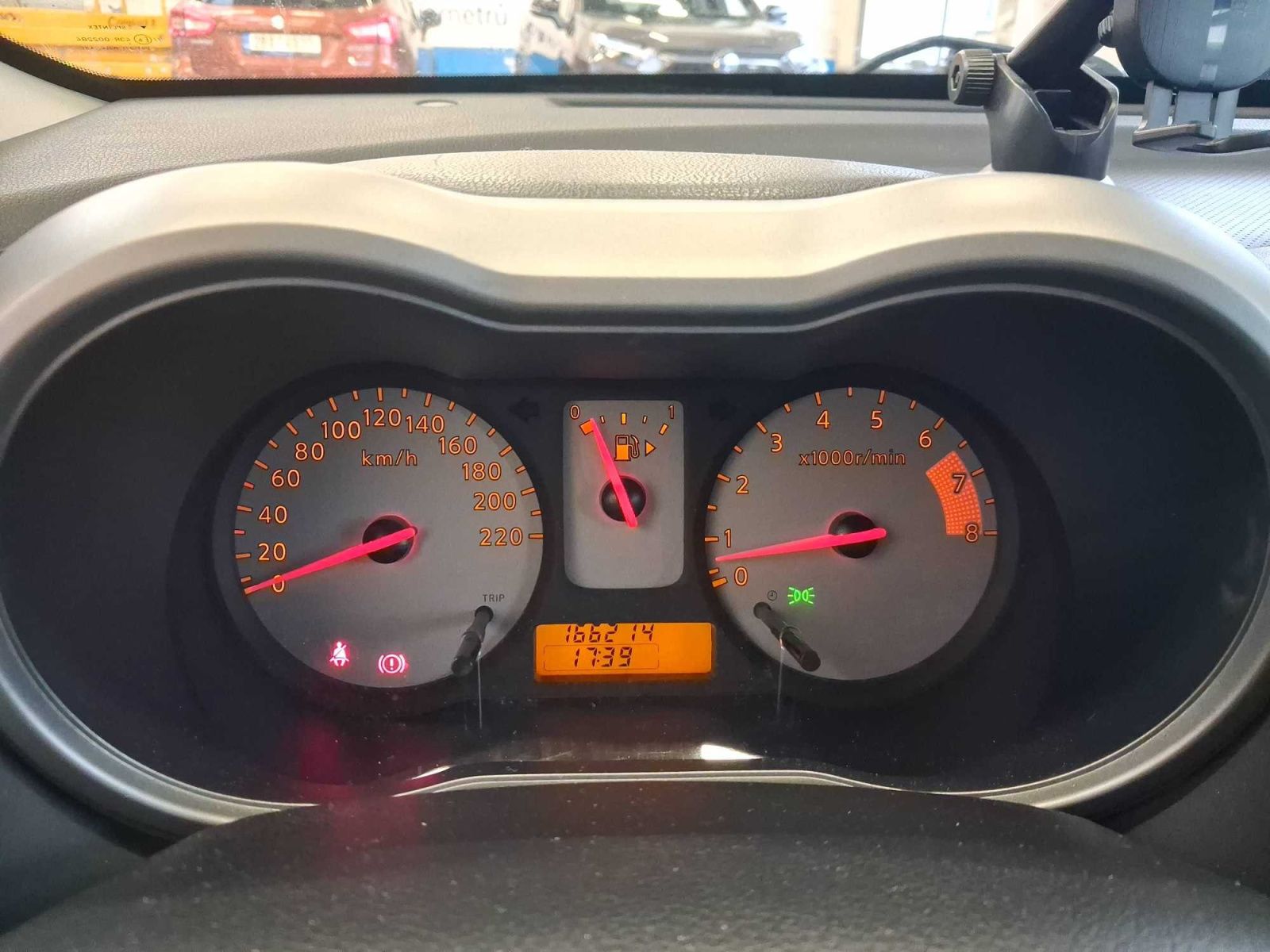 Nissan Note, 1.6, po STK, Tažné - fotka 3