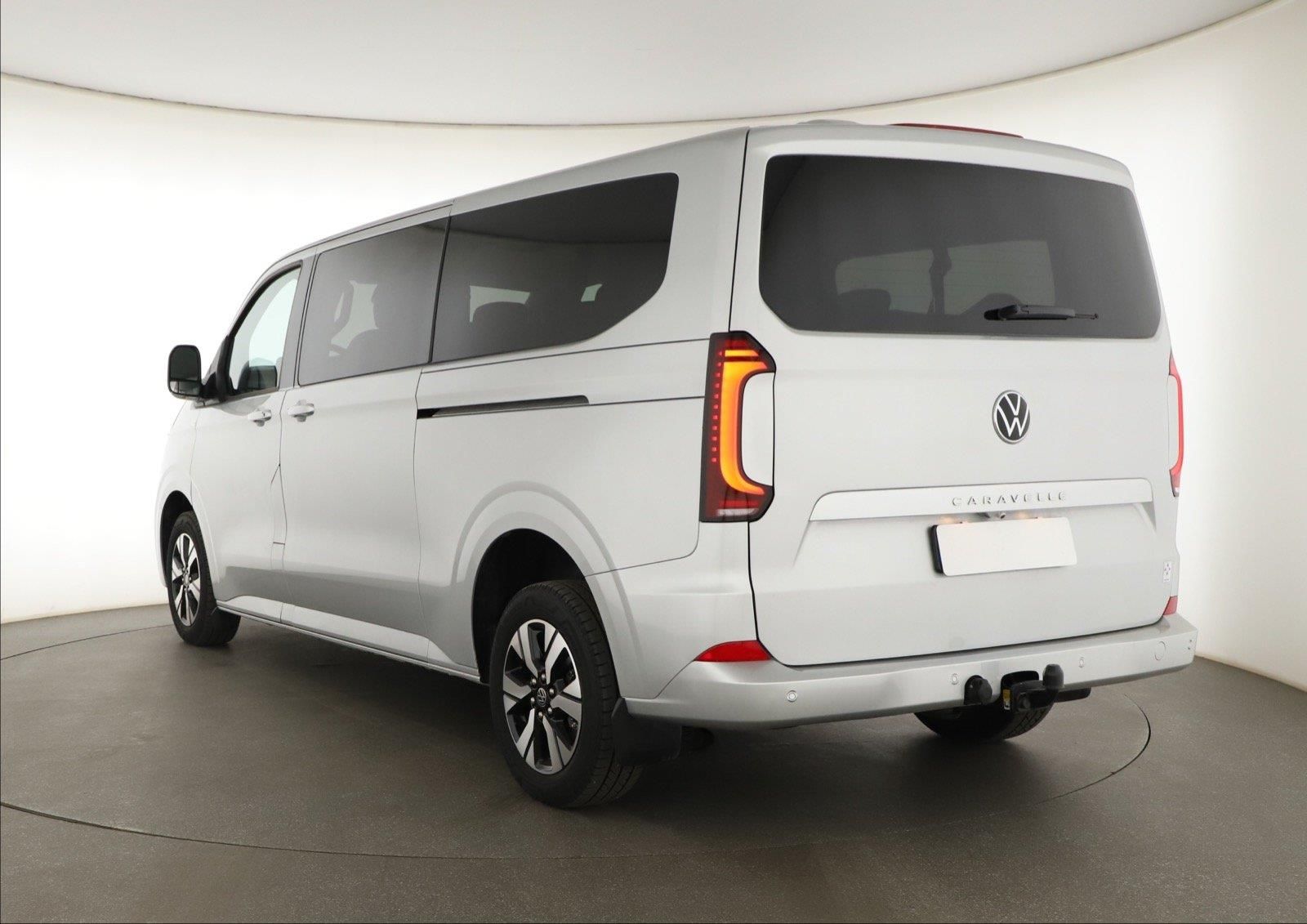 Volkswagen Caravelle, 2.0 TDI, 8 míst, LR, Automat - fotka 3