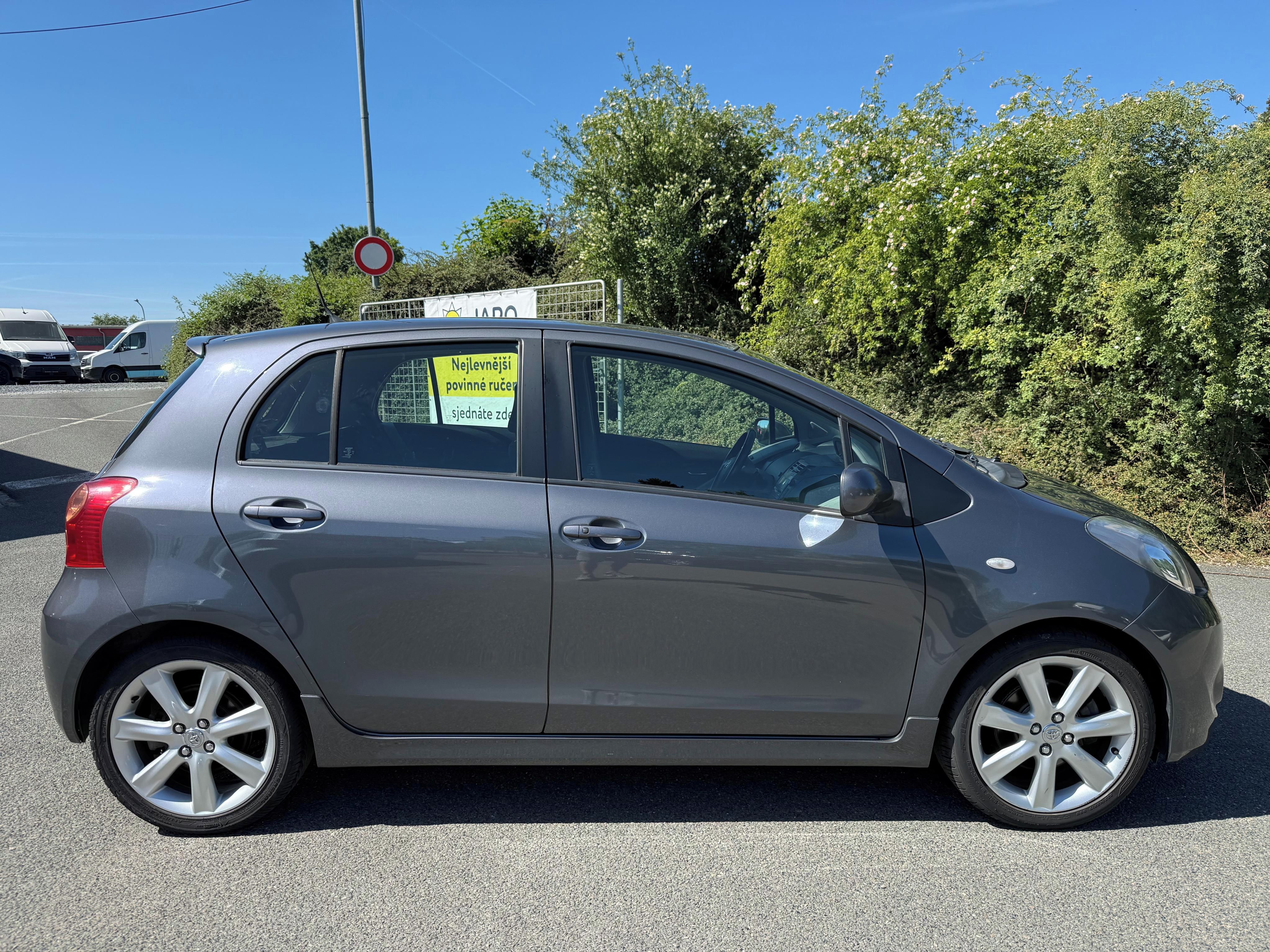 Toyota Yaris, 1.8 TS 98Kw 2-Majitel - fotka 2