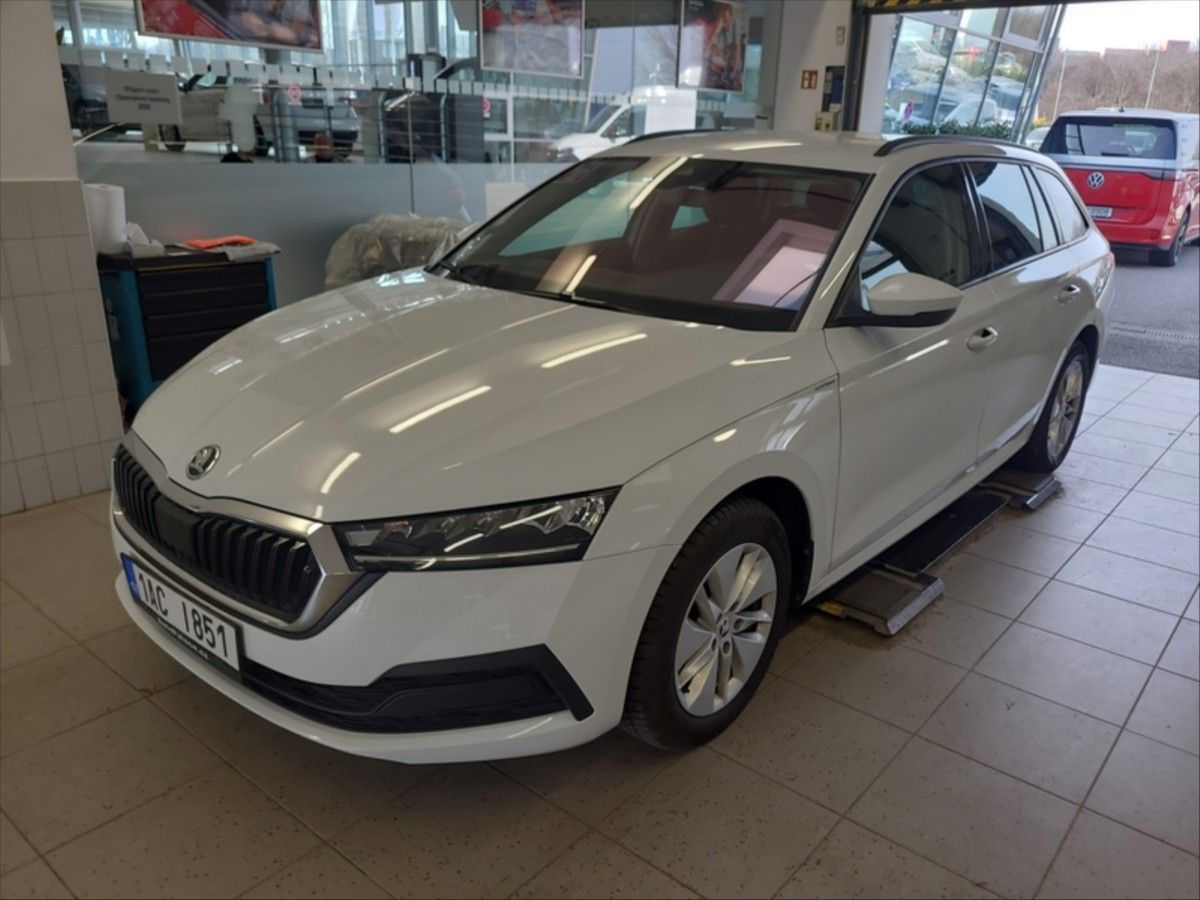 Škoda Octavia, 2,0 TDi Combi Ambition+ - fotka 5