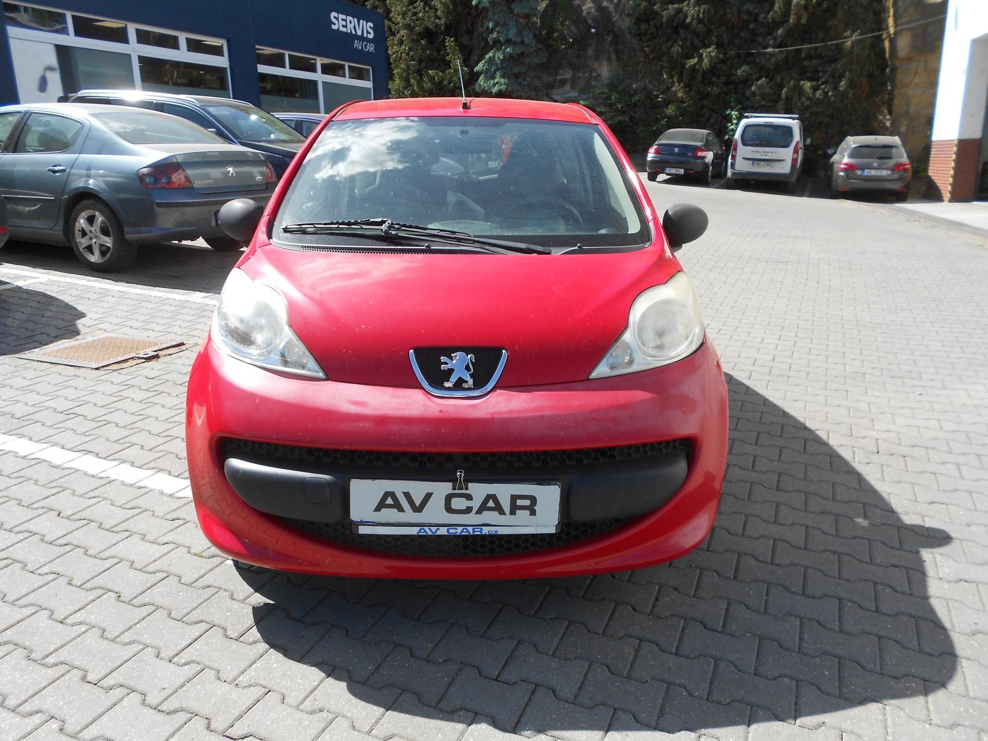 Peugeot 107, 1,0i 1.majitel, plná historie - fotka 2