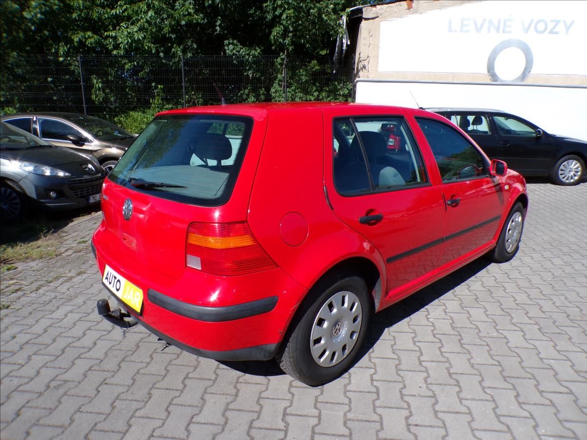 Volkswagen Golf, 1,4 16V  TAŽNÉ ZAŘÍZENÍ,KAMERA - fotka 5