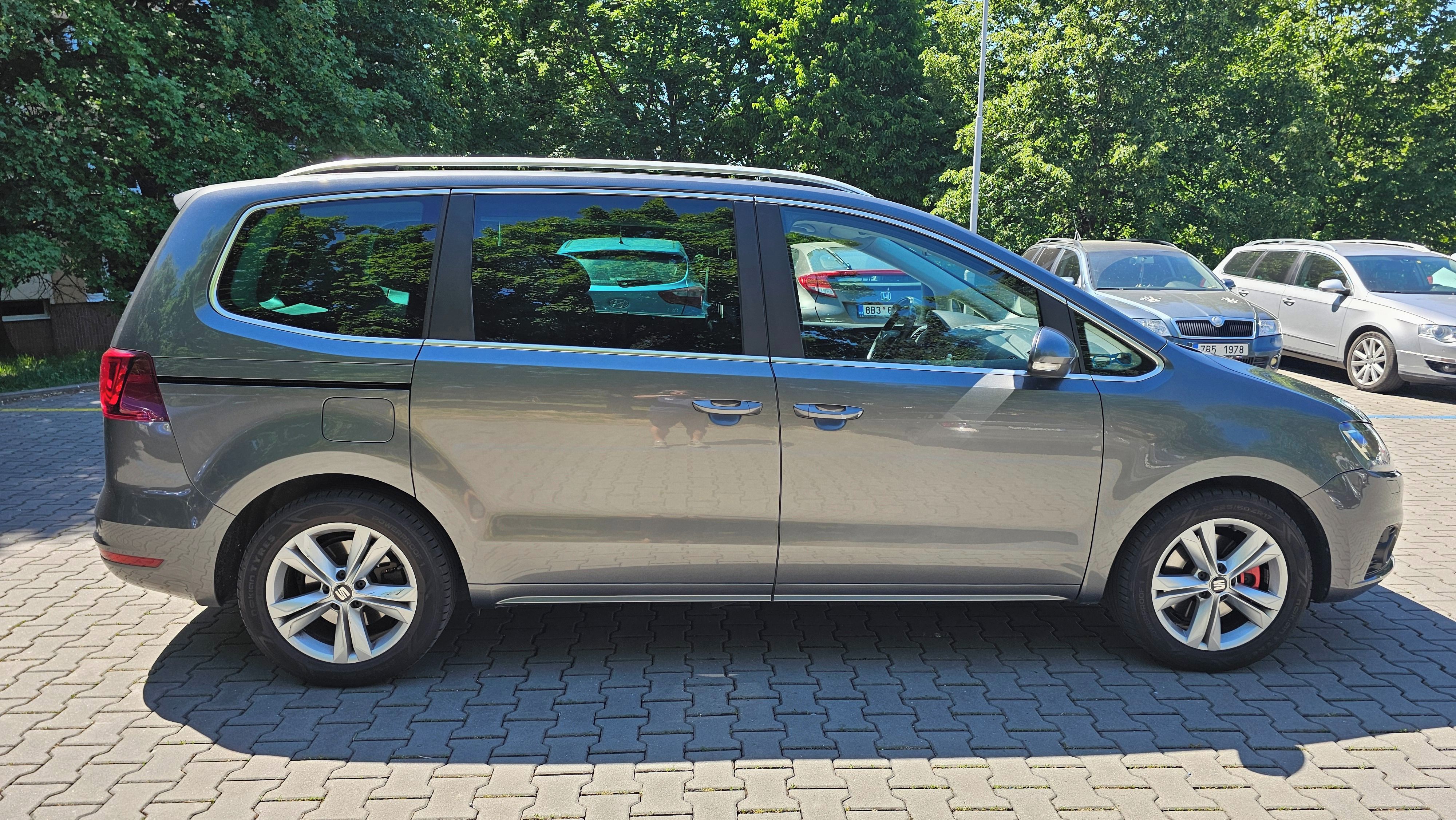 Seat Alhambra, 135kW, 7 míst, tažné - fotka 6