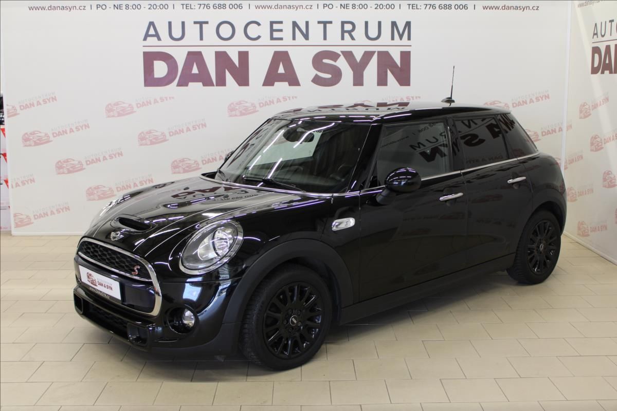 Mini Cooper S, 2,0 141 kW JCW 1.majitel TOP!