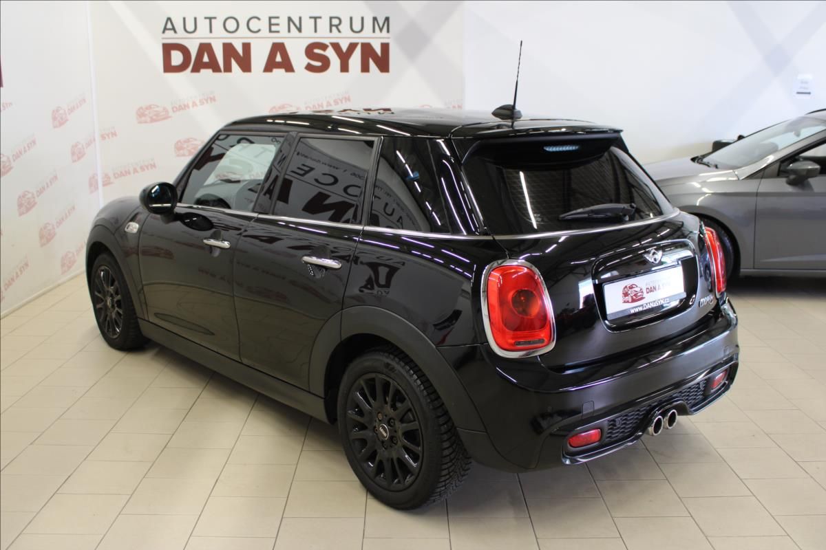 Mini Cooper S, 2,0 141 kW JCW 1.majitel TOP! - fotka 6