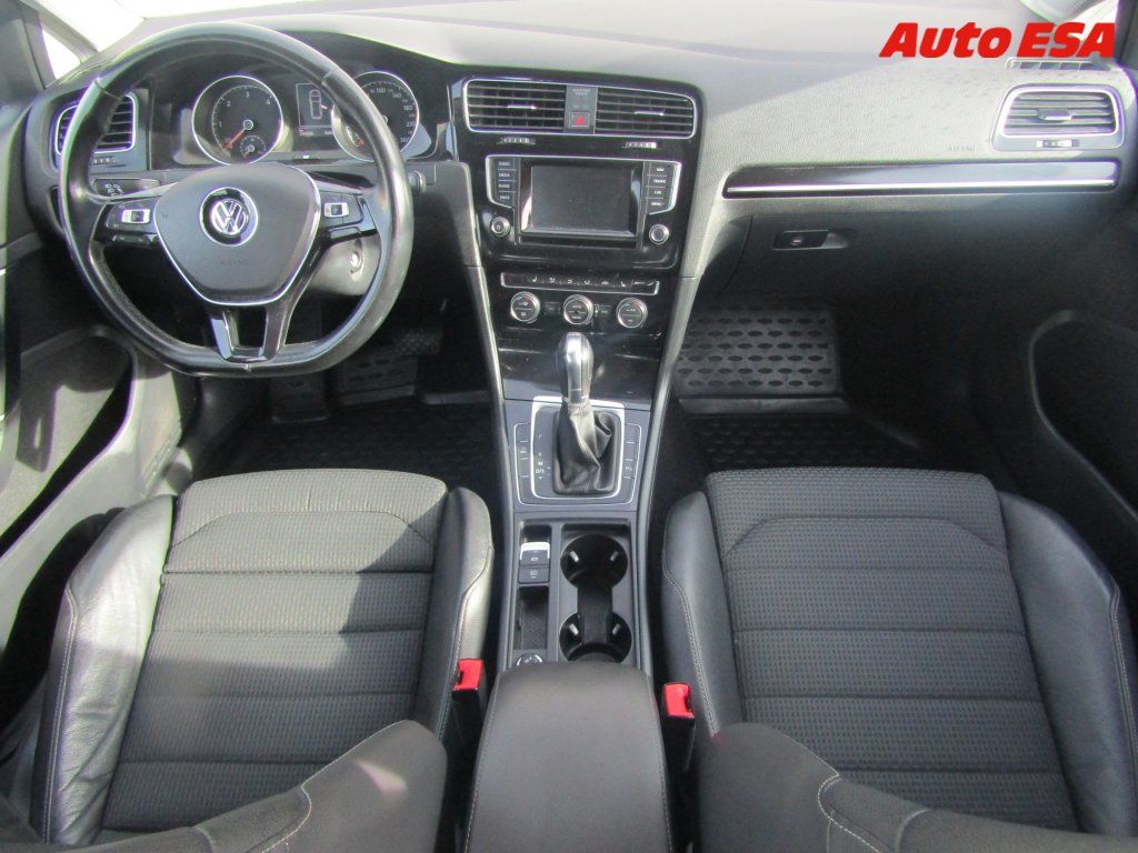 Volkswagen Golf, 1.6TDi,ČR,DSG,park.asist - fotka 5