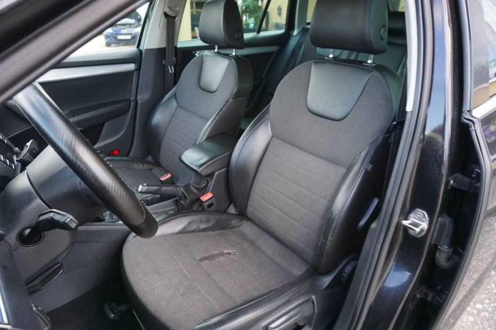 Mercedes-Benz Třídy C, C 400 4 MATIC