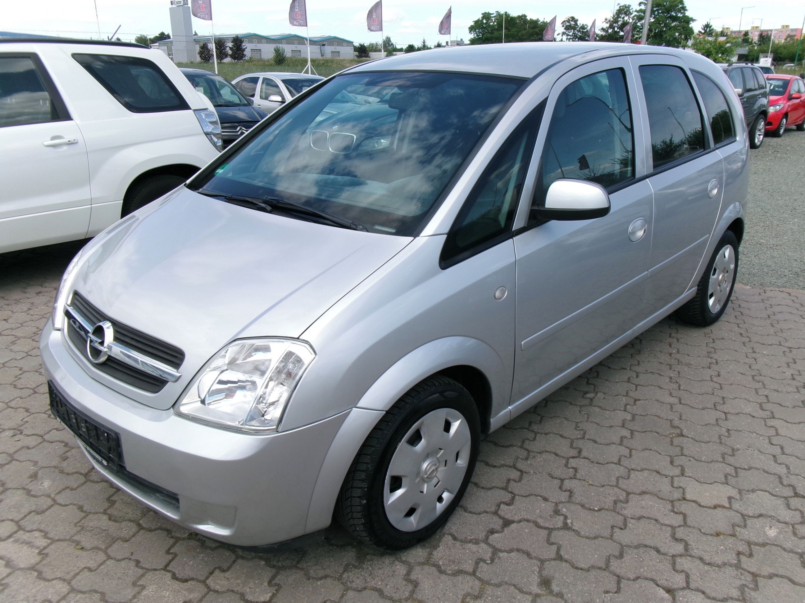 Opel Meriva, 1.6i 74kw,serviska - fotka 3