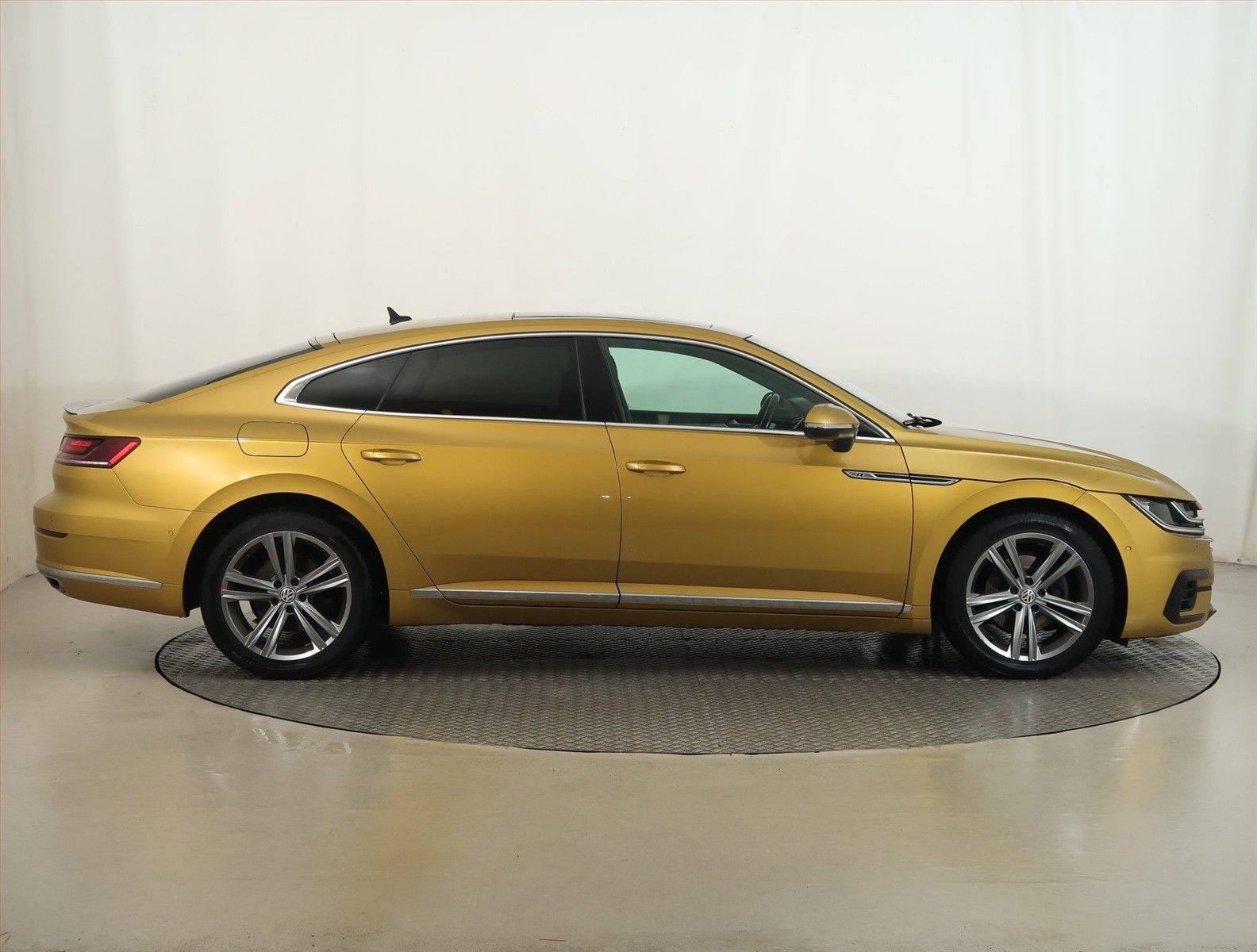 Volkswagen Arteon, 2.0 TDI, NOVÁ CENA, Automat - fotka 6