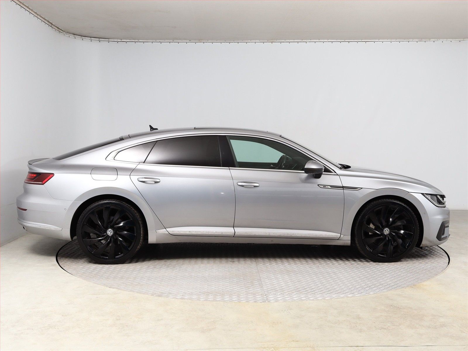 Volkswagen Arteon, 2.0 BiTDI 4Motion, R-line - fotka 6