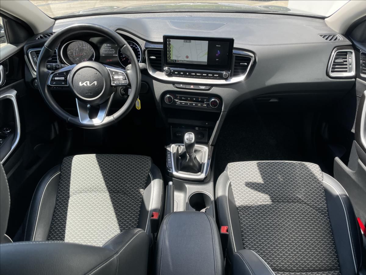 Kia XCee´d, 1,5 T-GDI Exclusive NAVI - fotka 6