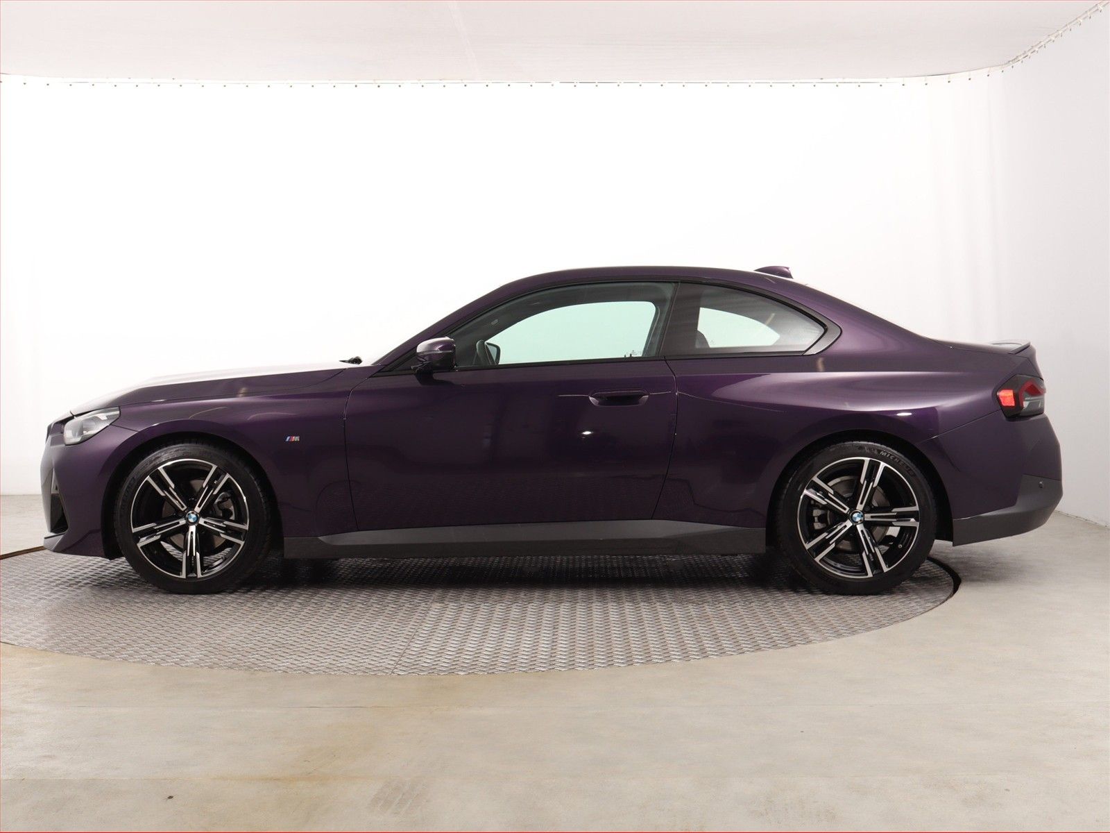 BMW Řada 2, 220 i - fotka 3