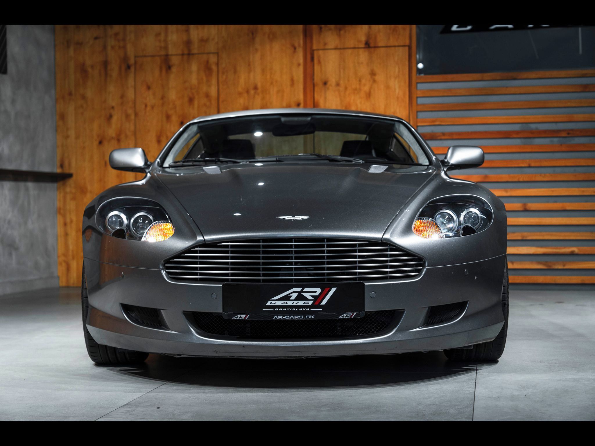Aston Martin DB9 - fotka 2