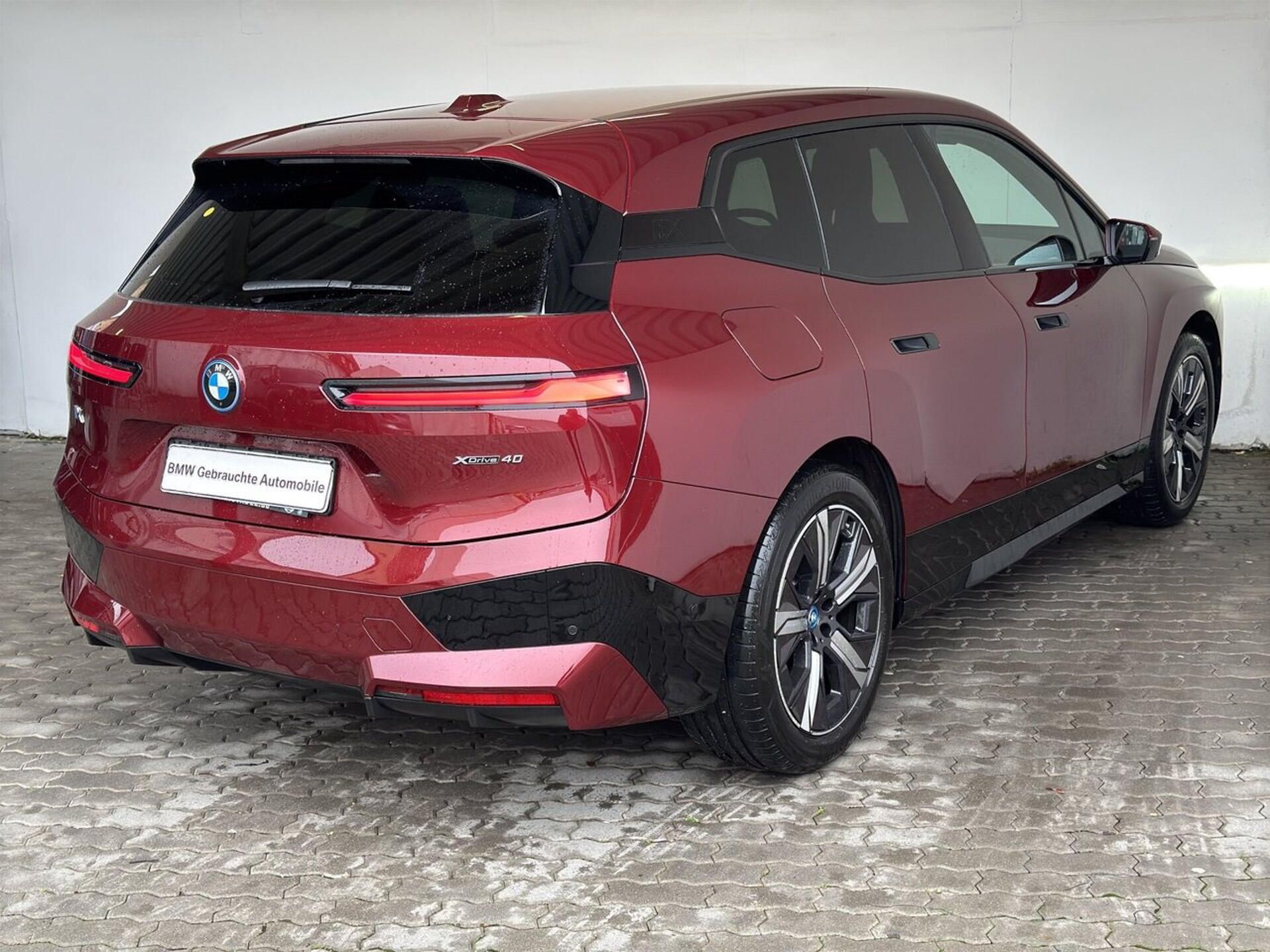 BMW iX, xDrive40 Sport Laser 360 ACC T - fotka 3