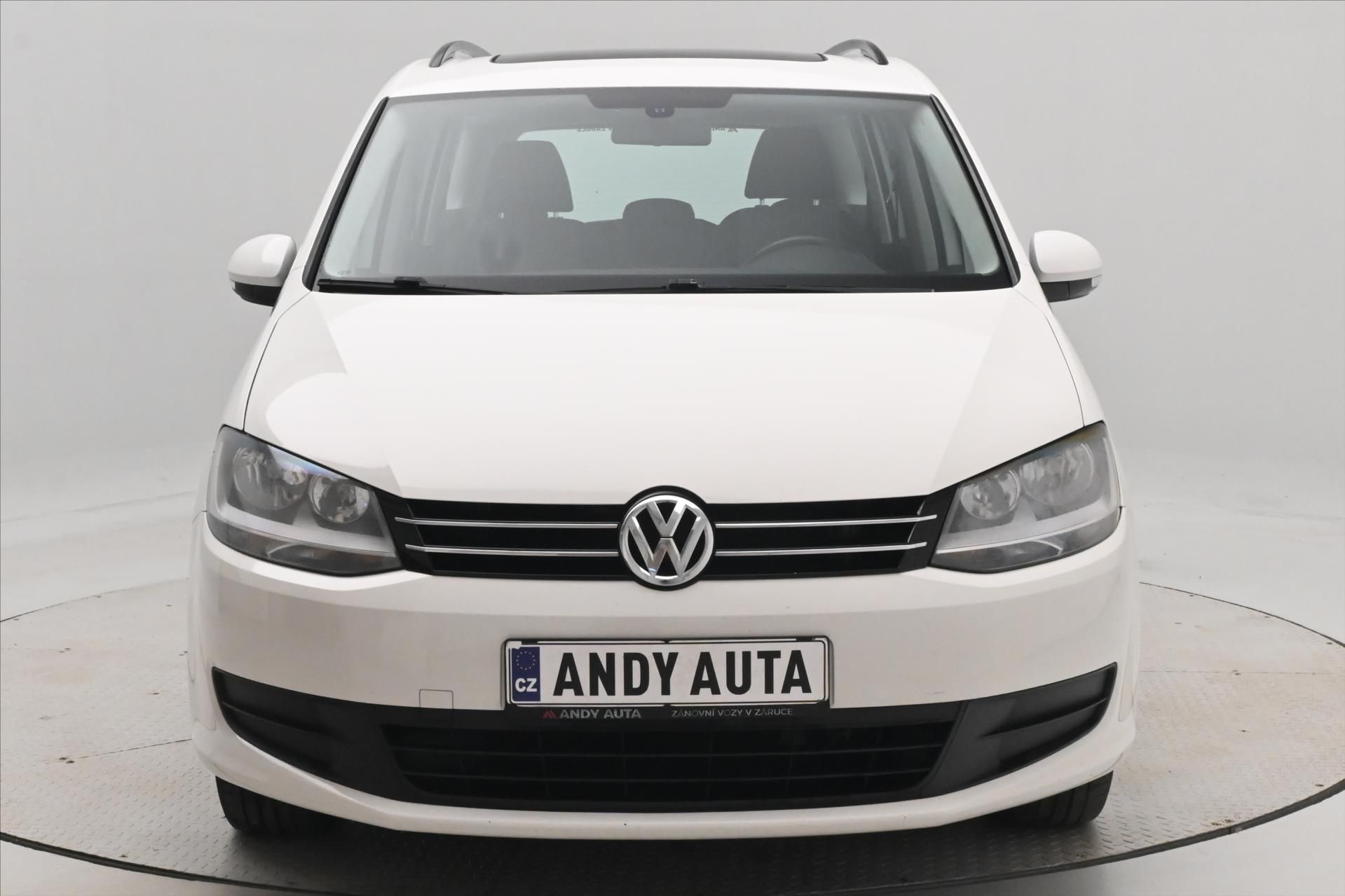 Volkswagen Sharan, 2,0 TDI 103kW Manuál Panorama - fotka 2