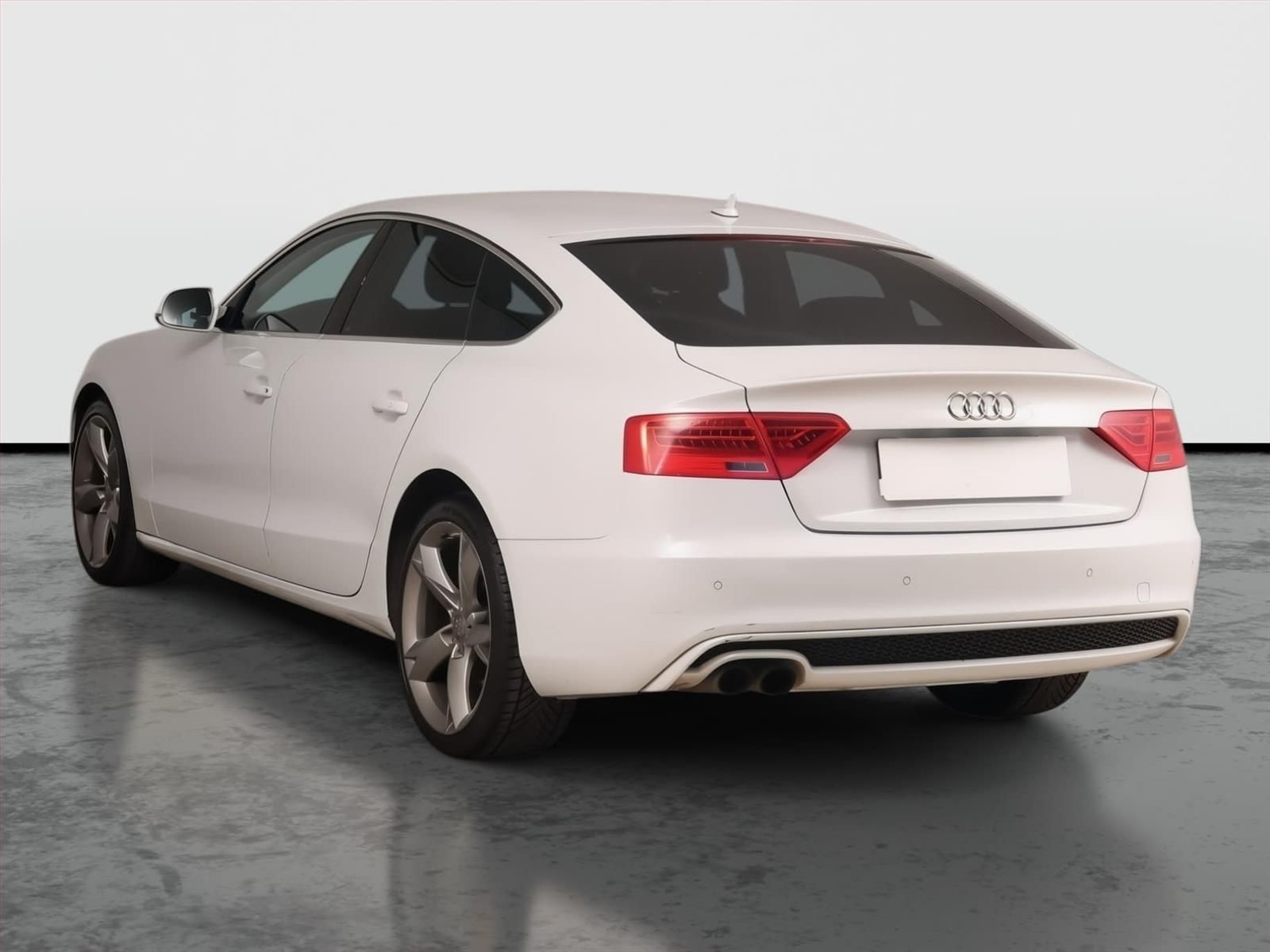 Audi A5, 2.0 TDI, Sport - fotka 4