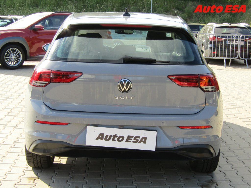 Volkswagen Golf, 1.0 TSi,1.maj,ČR,Life - fotka 5