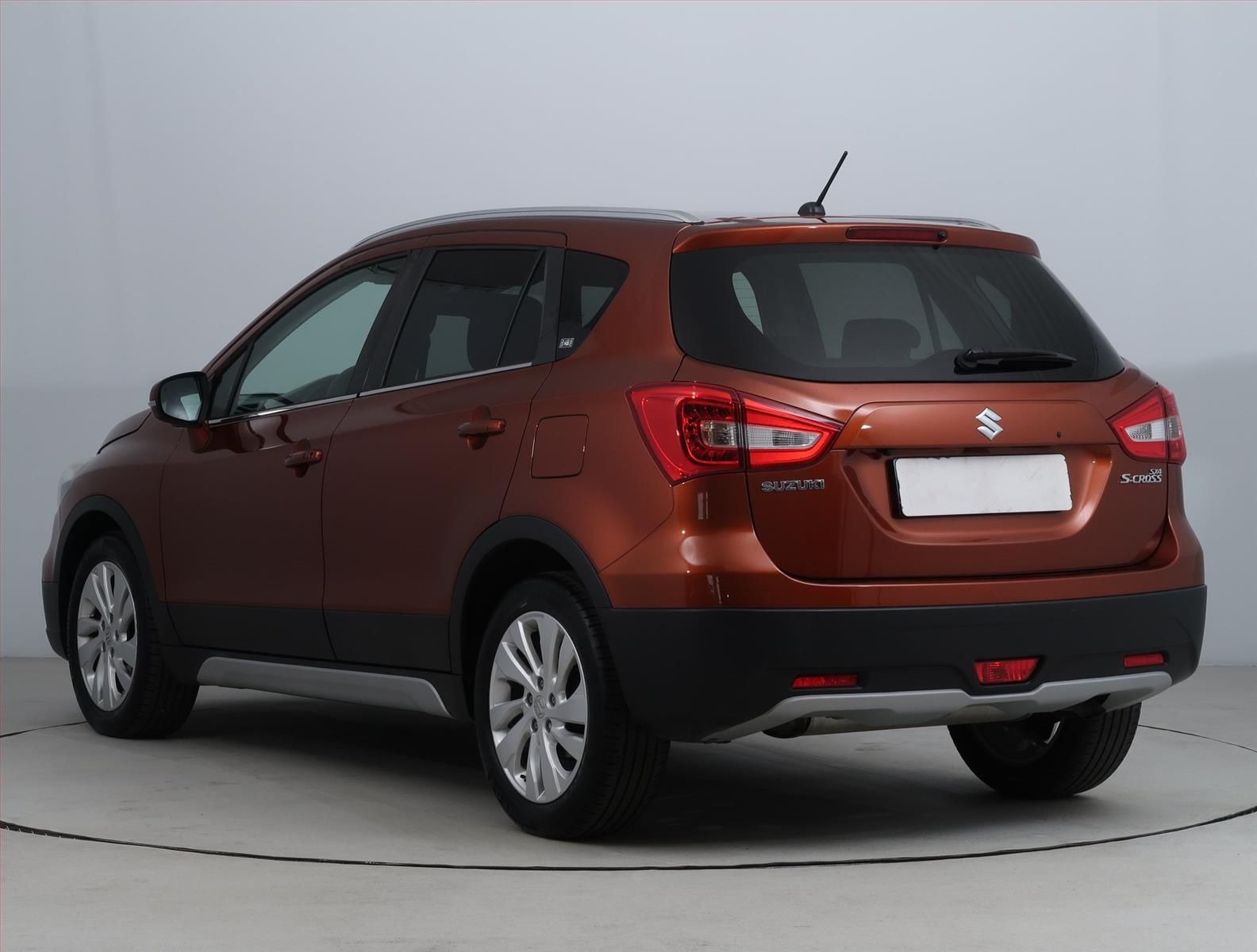 Suzuki SX4 S-Cross, 1.4 BoosterJet, Premium - fotka 4