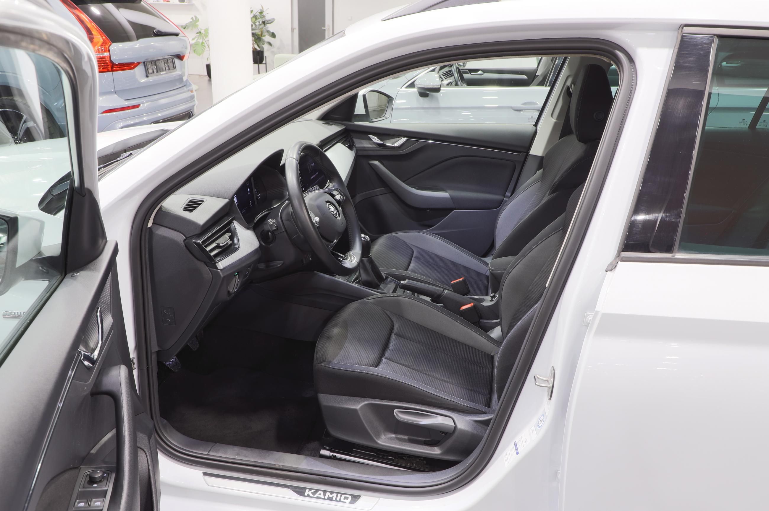 Škoda Kamiq, 1.5 TSI 110kW / ALU 17''+ zimn - fotka 5