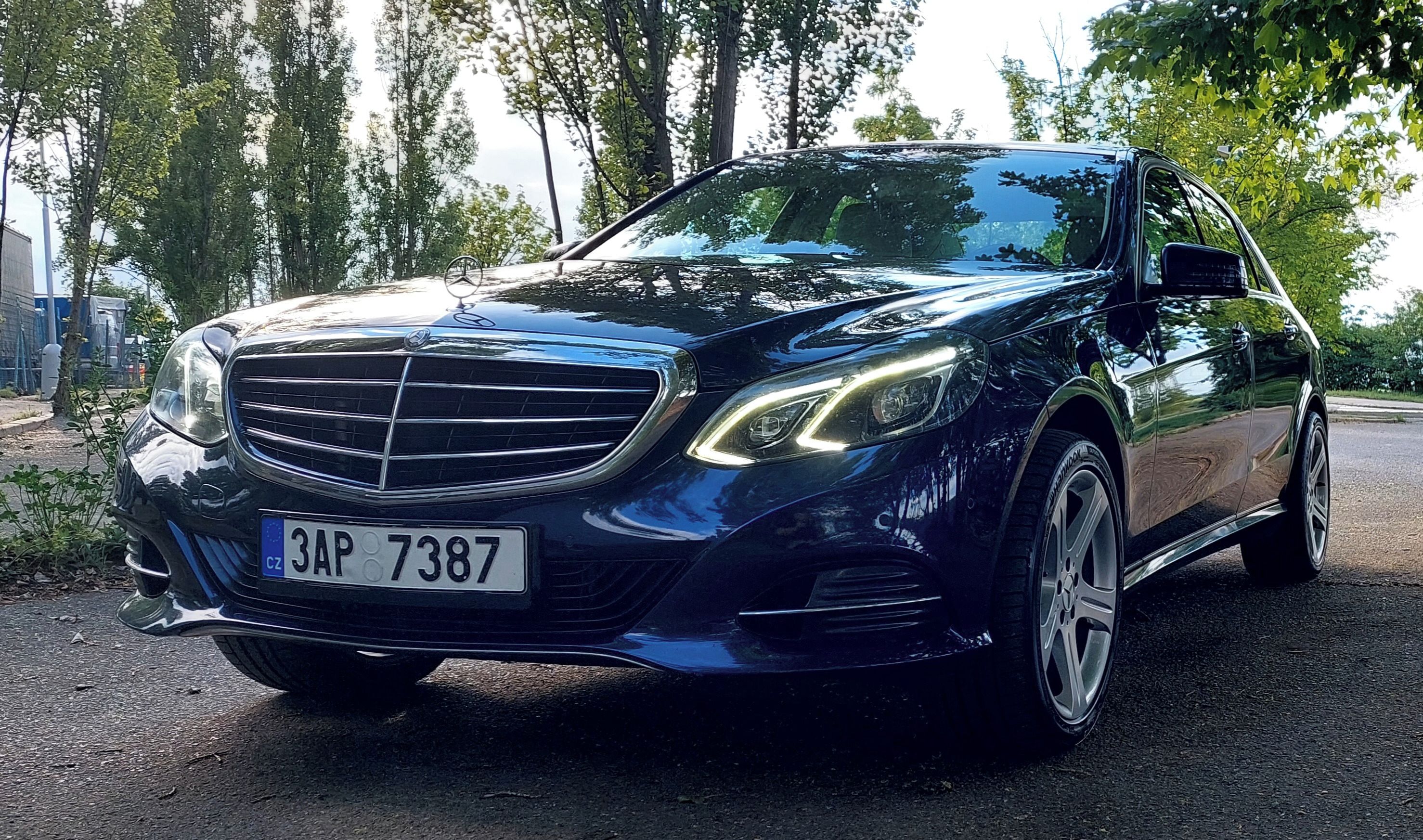 Mercedes-Benz Třídy E, 350 CGI - fotka 3