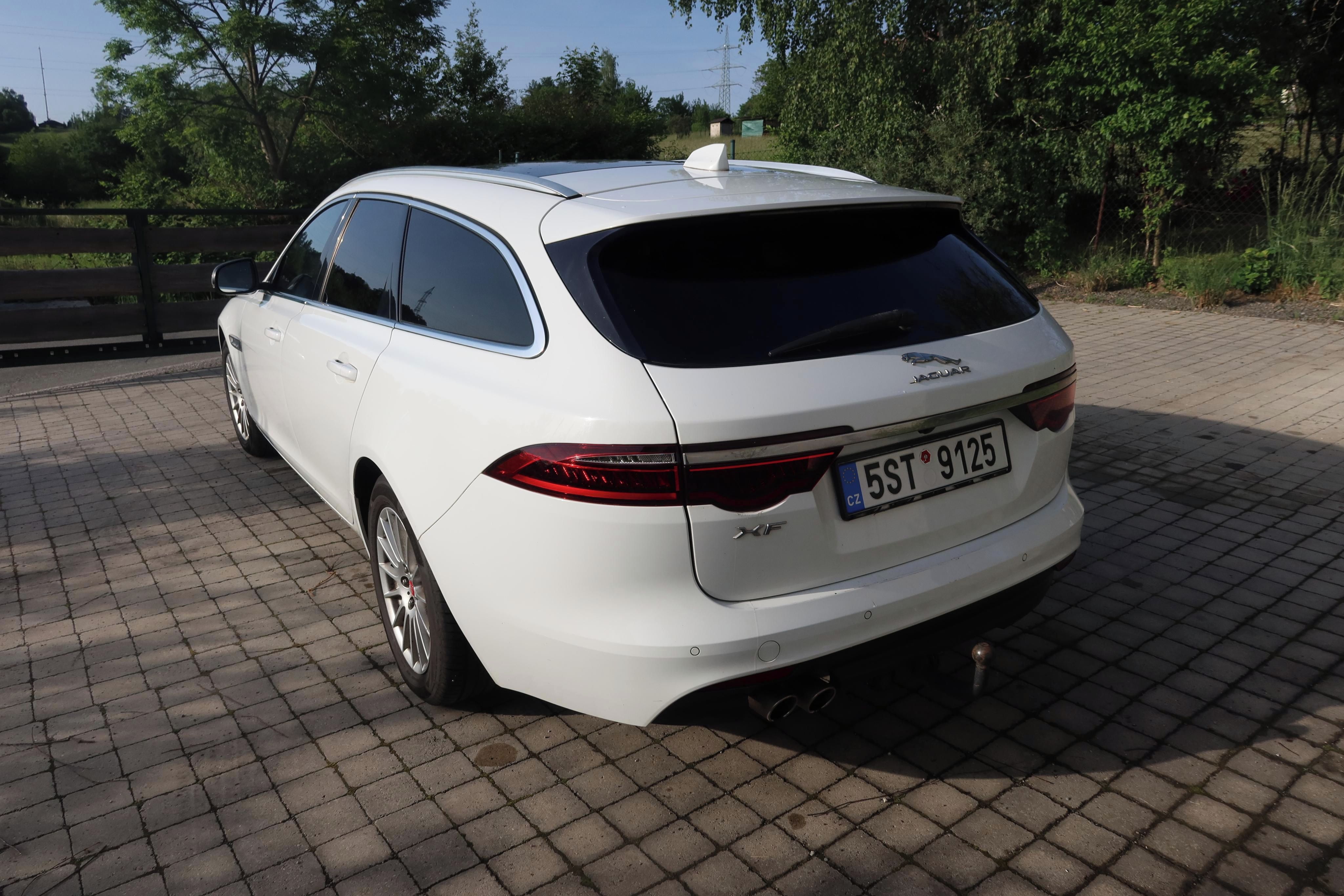 Jaguar XF, 2.0 TDI | Manuál | Panorama - fotka 4