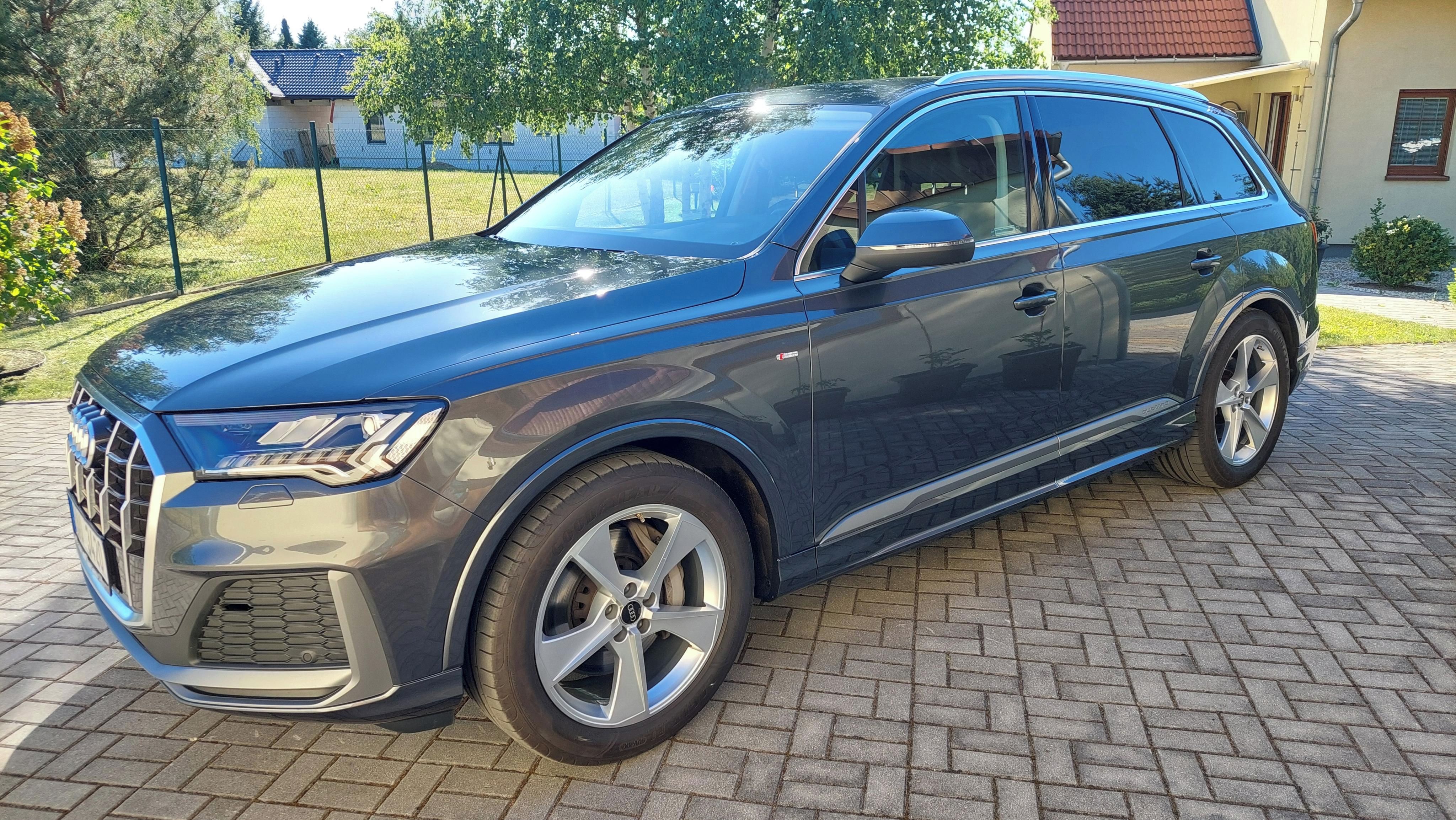 Audi Q7, AUDI Q7 3.0TDI quattro S-LINE