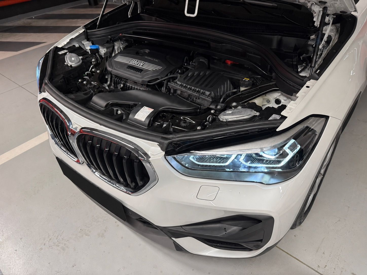 BMW X1, X SDRIVE 18i - fotka 2
