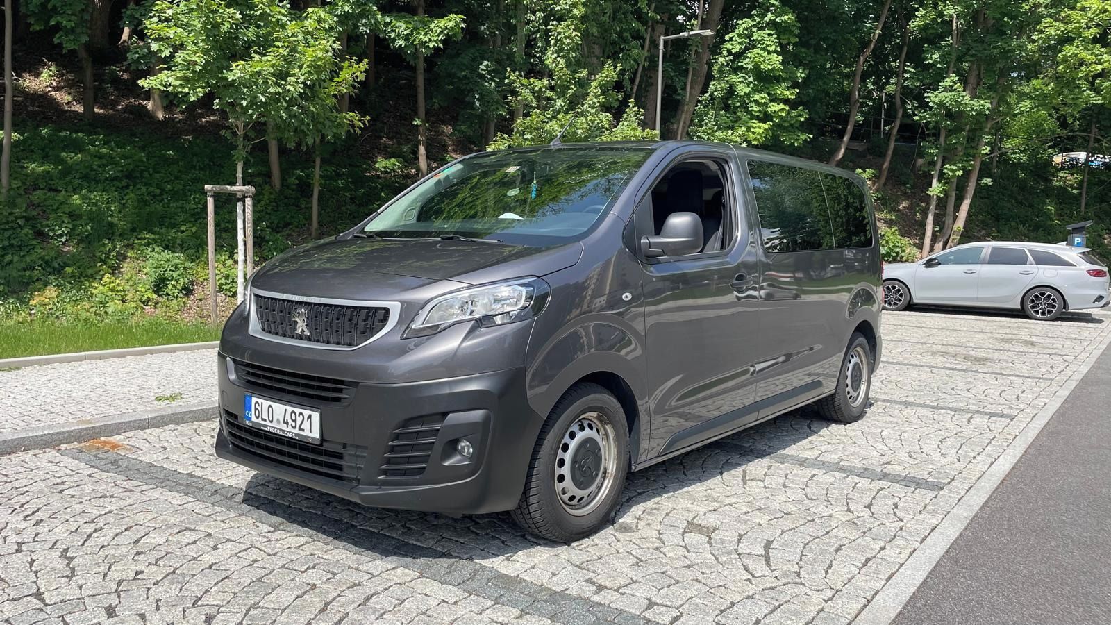 Peugeot Traveller