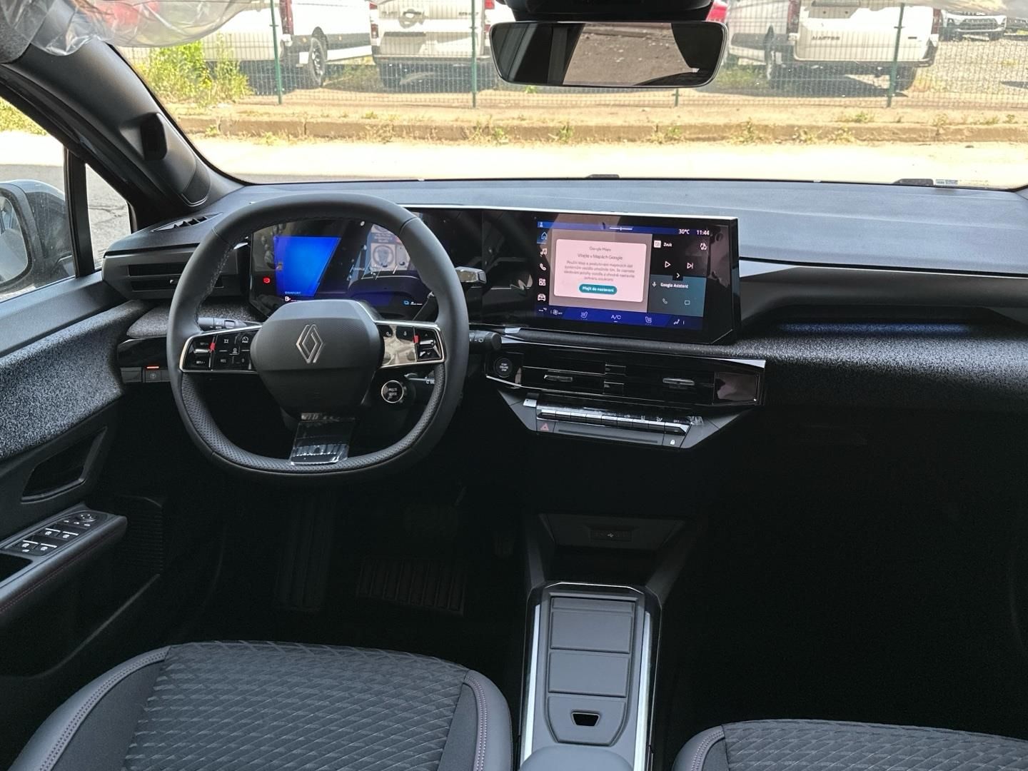 Renault Clio, 1.8full hybrid 116kW Techno - fotka 4