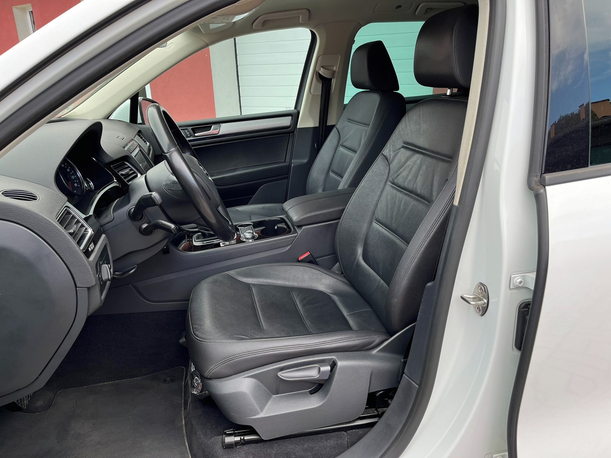 Volkswagen Touareg, 3.0TDI*TZ*Xenon*Temp*Kůže*DPH - fotka 6