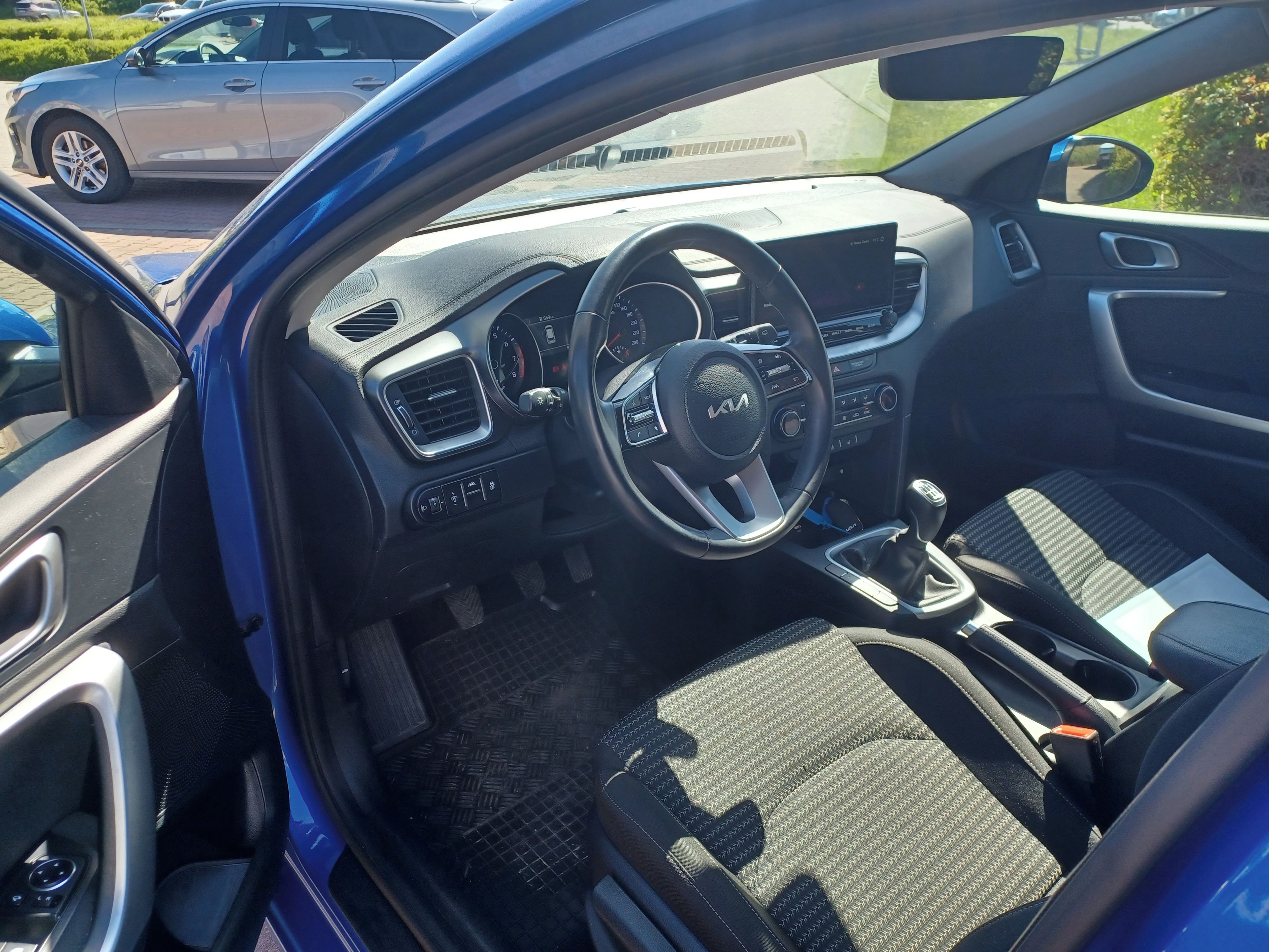 Kia Cee´d SW, 1.5 T-GDi 103 kW TOP  záruka - fotka 5