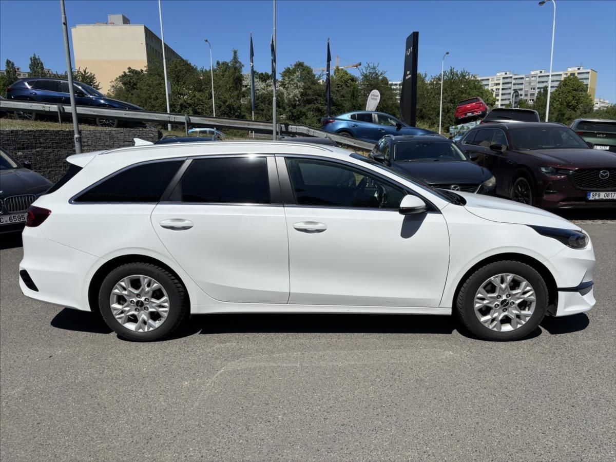 Kia Cee´d, 1,5 TGDi 118kW AT TOP KAMERA - fotka 6