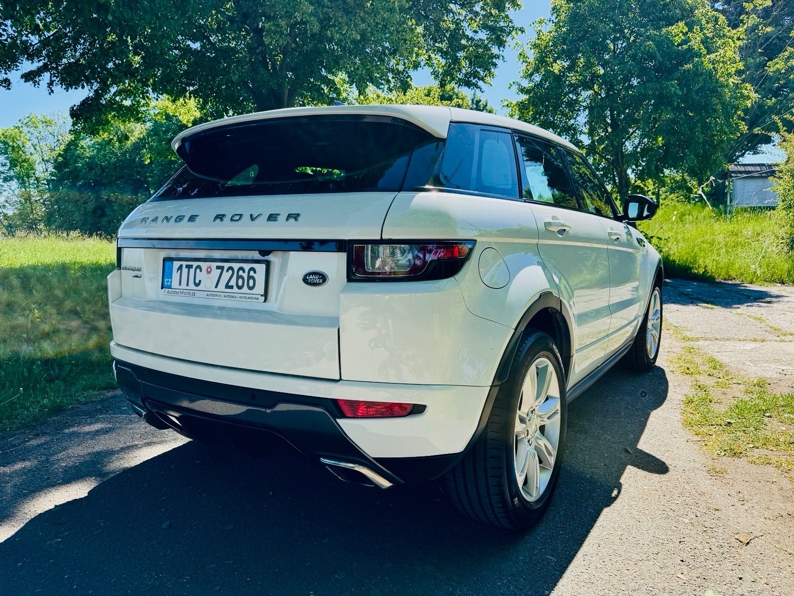 Land Rover Range Rover Evoque, 2.0td4,132Kw,4x4 - fotka 3
