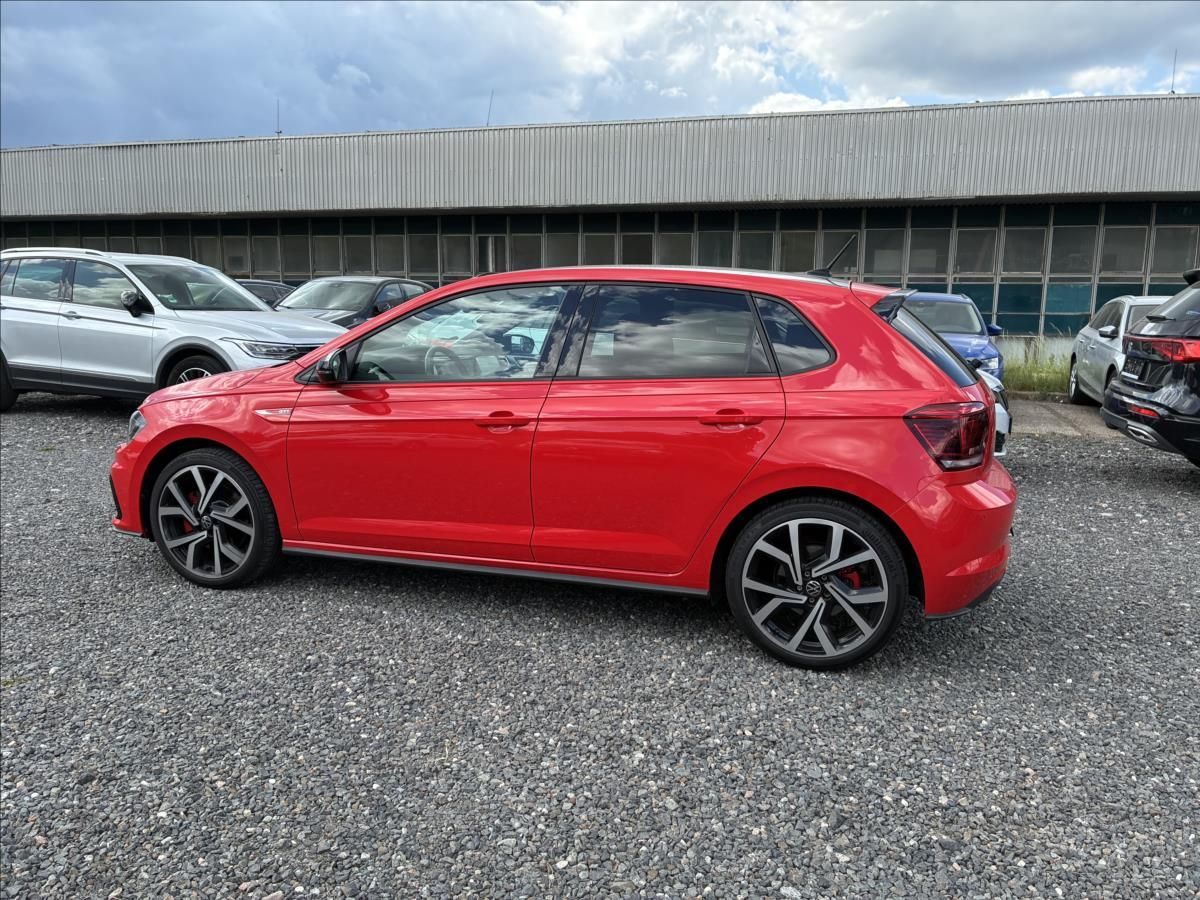 Volkswagen Polo, 2,0 GTI,DSG,KAMERA,LED - fotka 3
