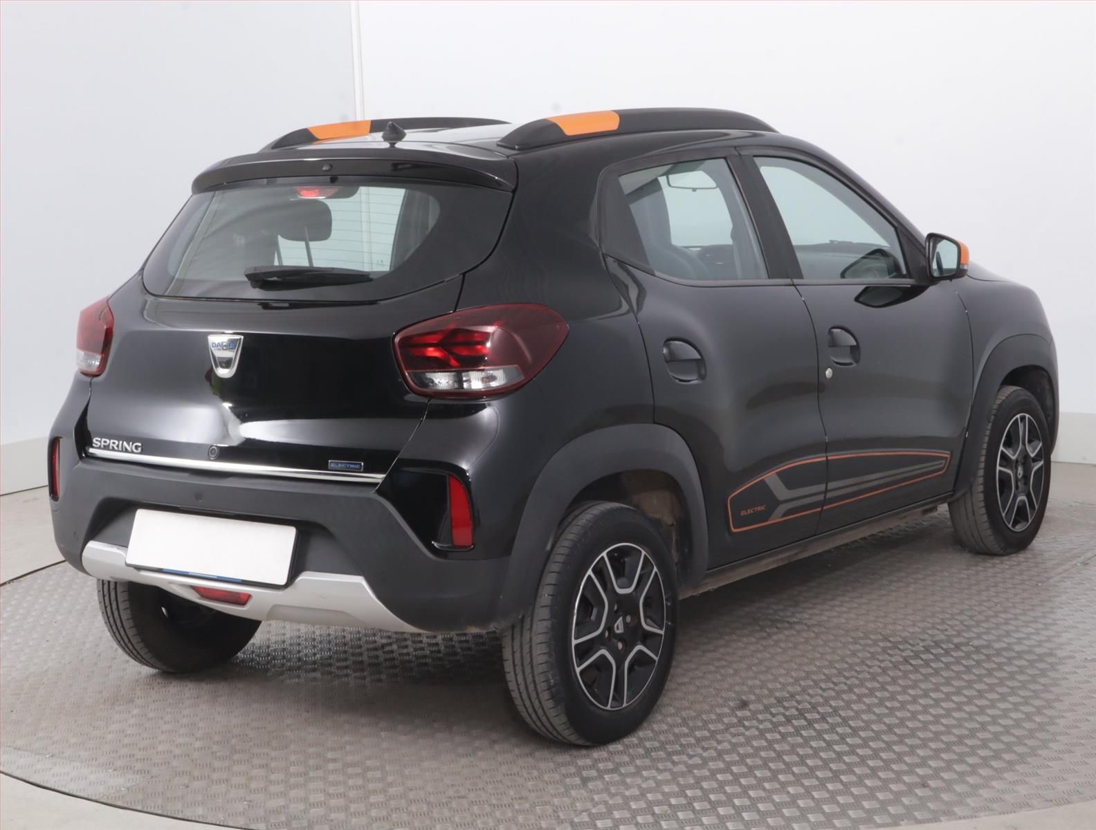 Dacia Spring, Electric 45 (27 kWh), SoH 93% - fotka 5