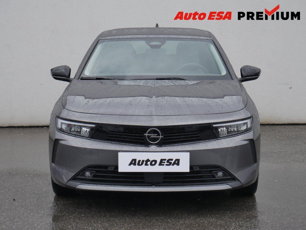 Opel Astra, 1.2PT,1.maj,ČR,LED,autoAC - fotka 2