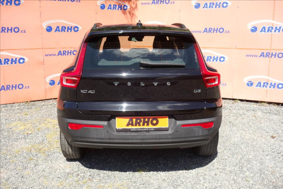 Volvo XC40, 2,0 D3 110KW, MANUAL, FWD. - fotka 6