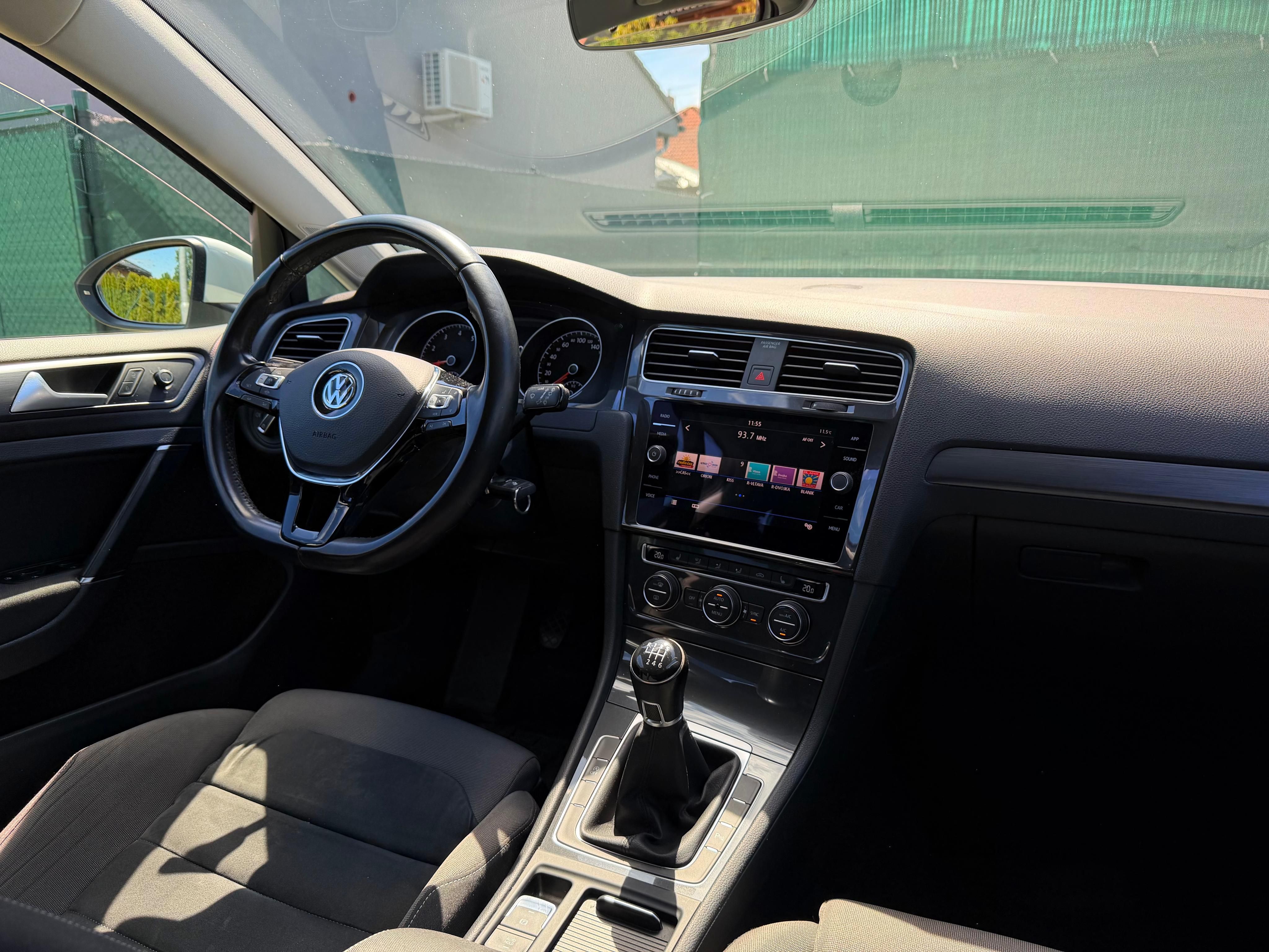 Volkswagen Golf, 1.5tsi Marathon Edition CZ - fotka 6