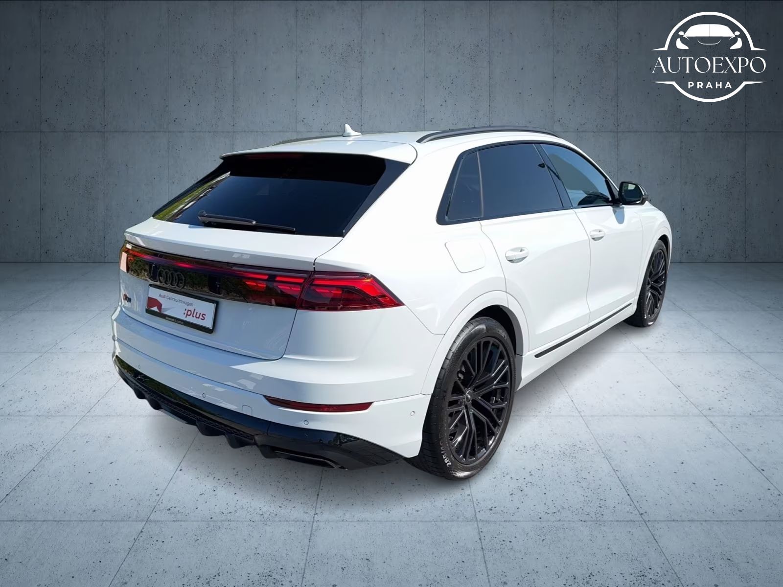 Audi Q8, S line 50 TDI - fotka 6