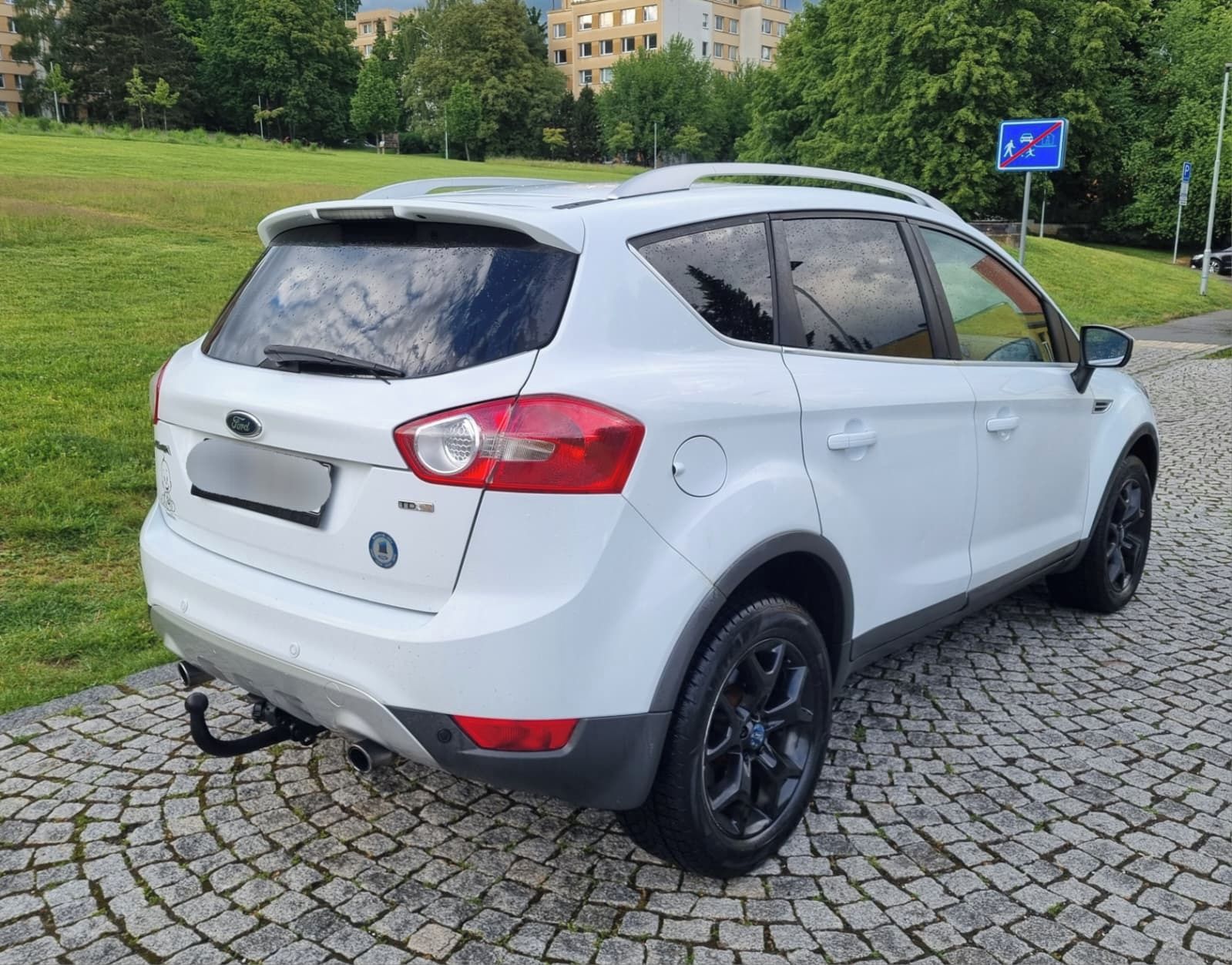 Ford Kuga, 2.0 TDCi 100 kW Klima 4x4 Tažn - fotka 5