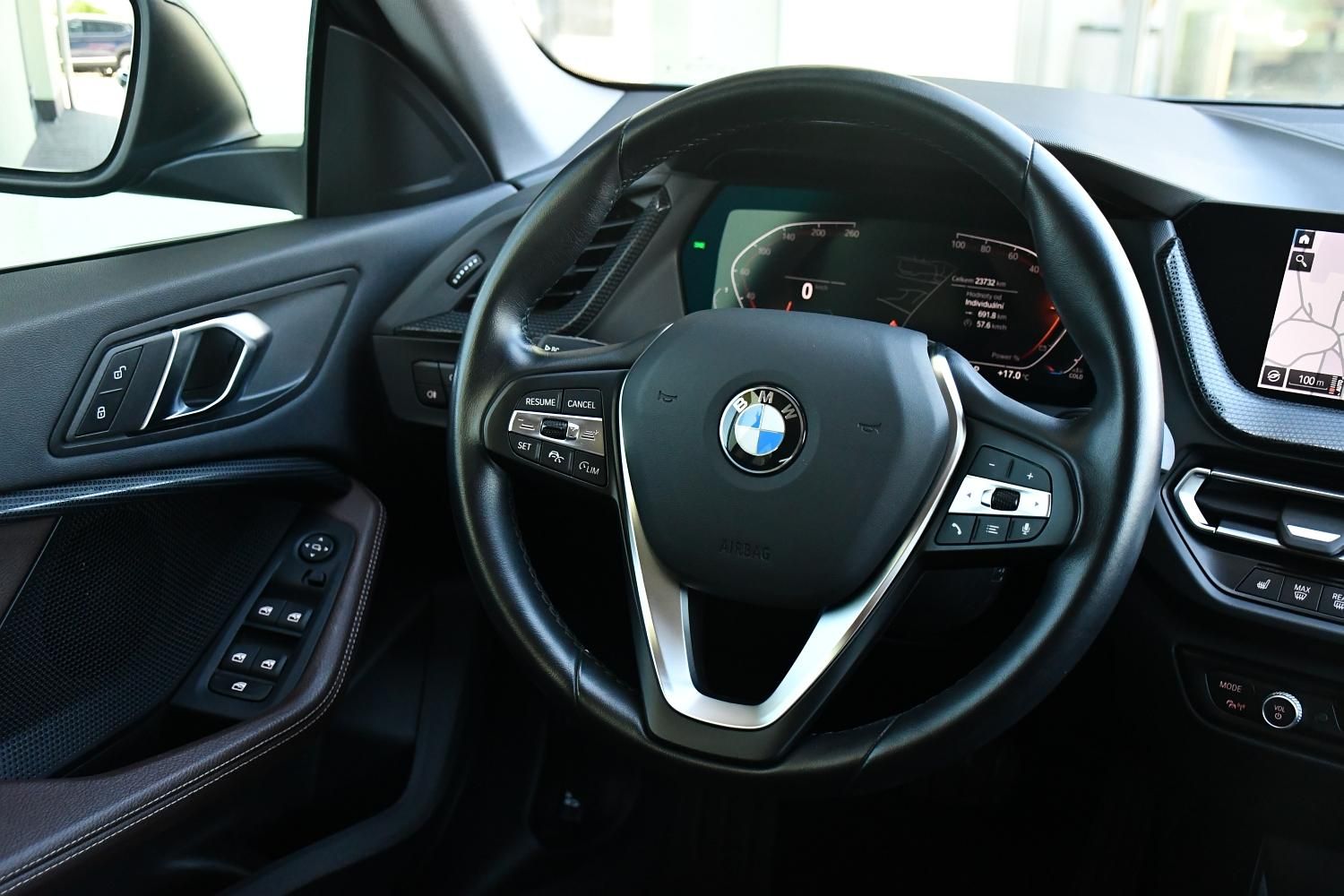 BMW Řada 2, 218d NAVI KAMERA 1.M ČR - fotka 6