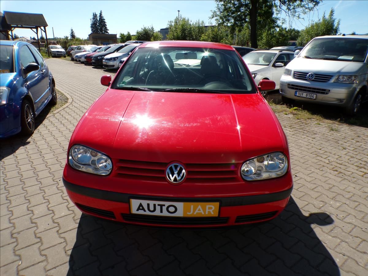 Volkswagen Golf, 1,4 16V  TAŽNÉ ZAŘÍZENÍ,KAMERA - fotka 3