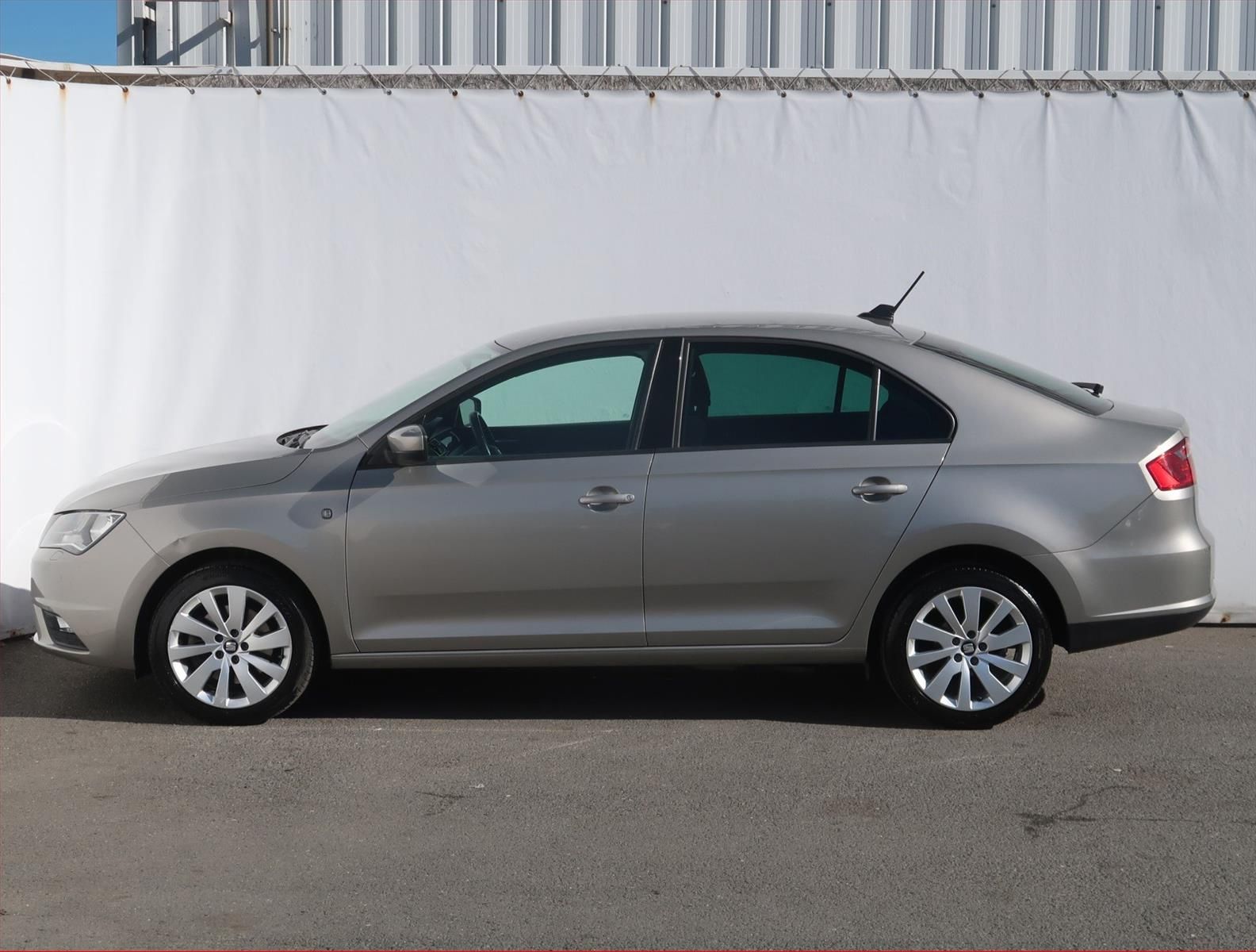 Seat Toledo, 1.2 TSI, Navi - fotka 3