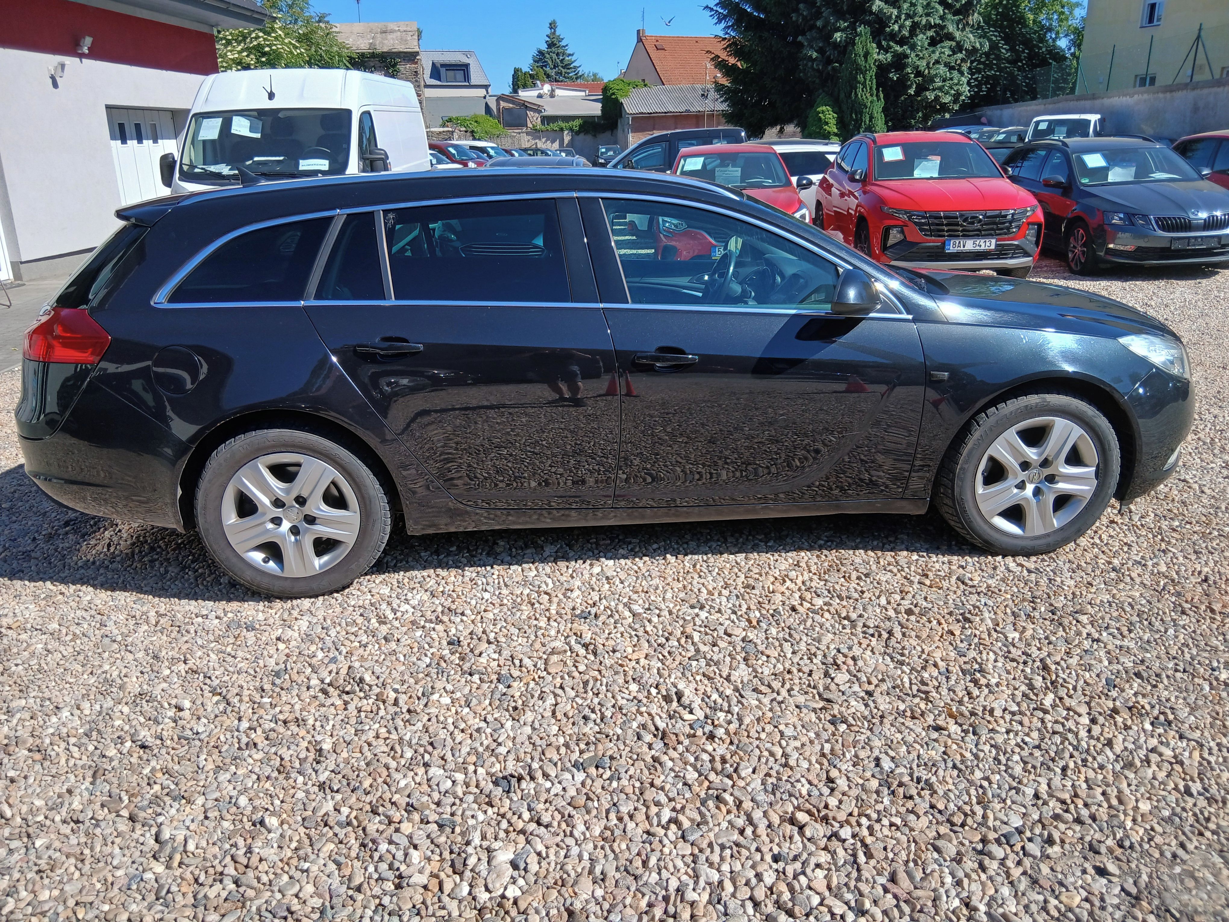 Opel Insignia, 2.0CDTi 96KW Kombi - fotka 4