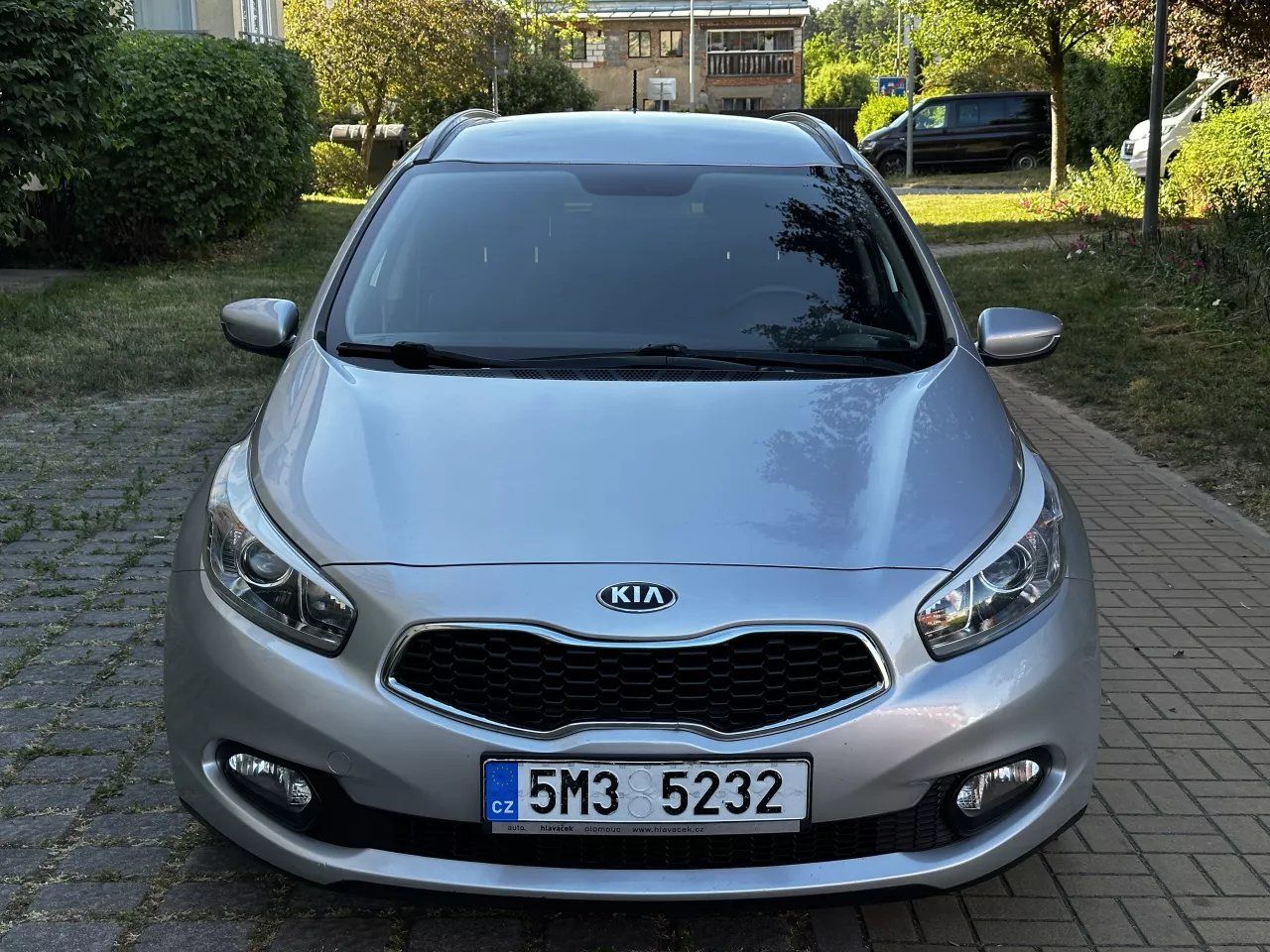 Kia Cee´d, 1.6 99kW Anniversary Tažné ALU - fotka 2