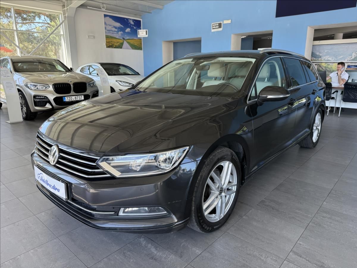 Volkswagen Passat, 2,0   TDI 110kW,SERVISNÍ KNÍŽK - fotka 3