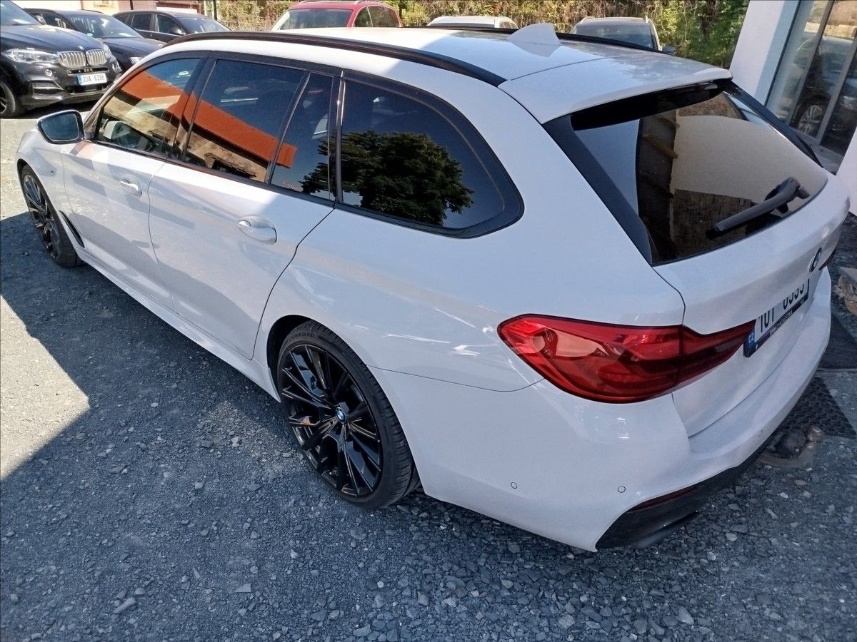 BMW Řada 5, 2,0 D 140 kW, M-packet - fotka 4