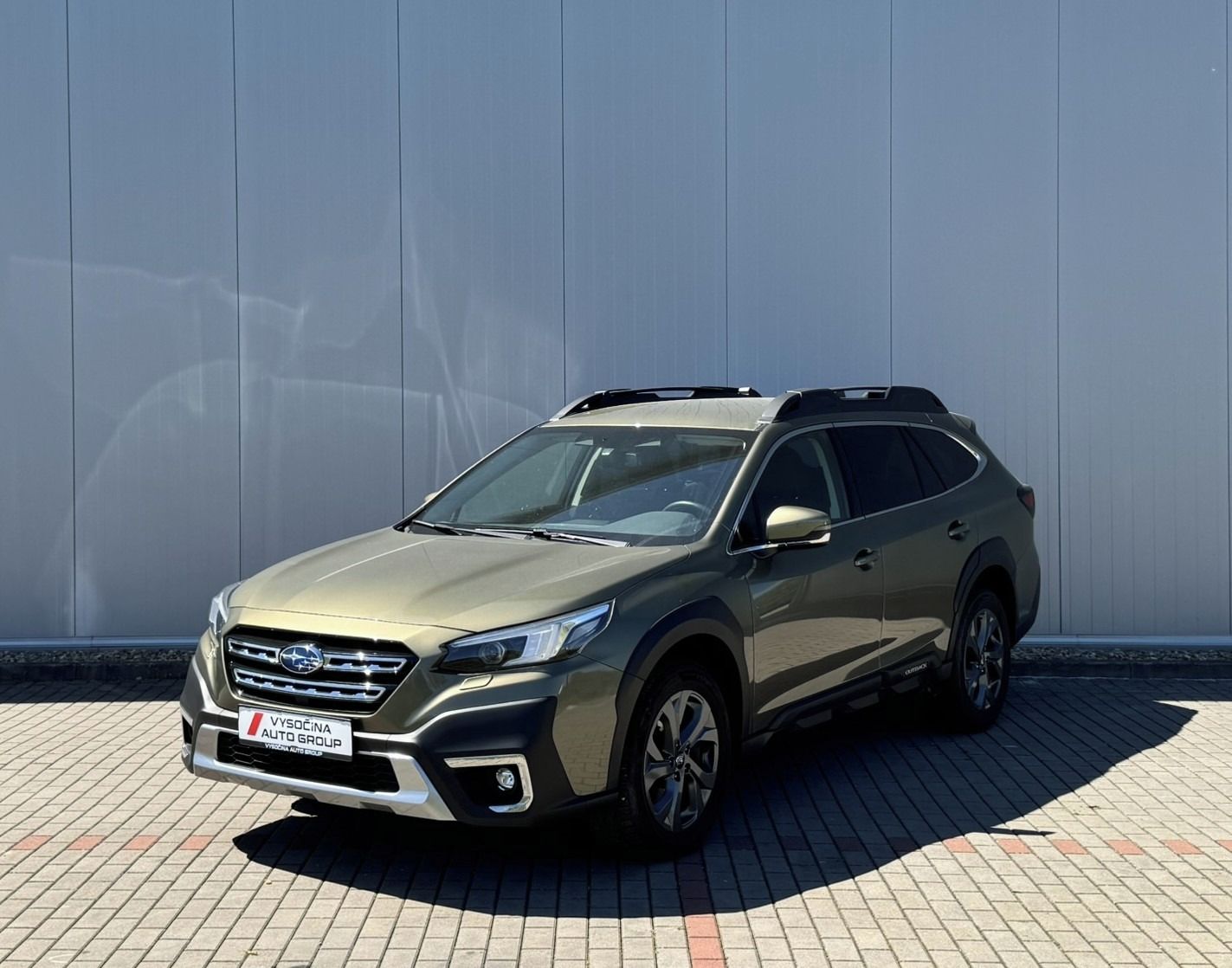 Subaru Outback, 2.5i 124kW CVT 4WD ACTIVE - fotka 3